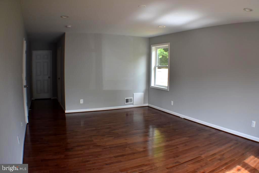 KINGS COLONY - Residential