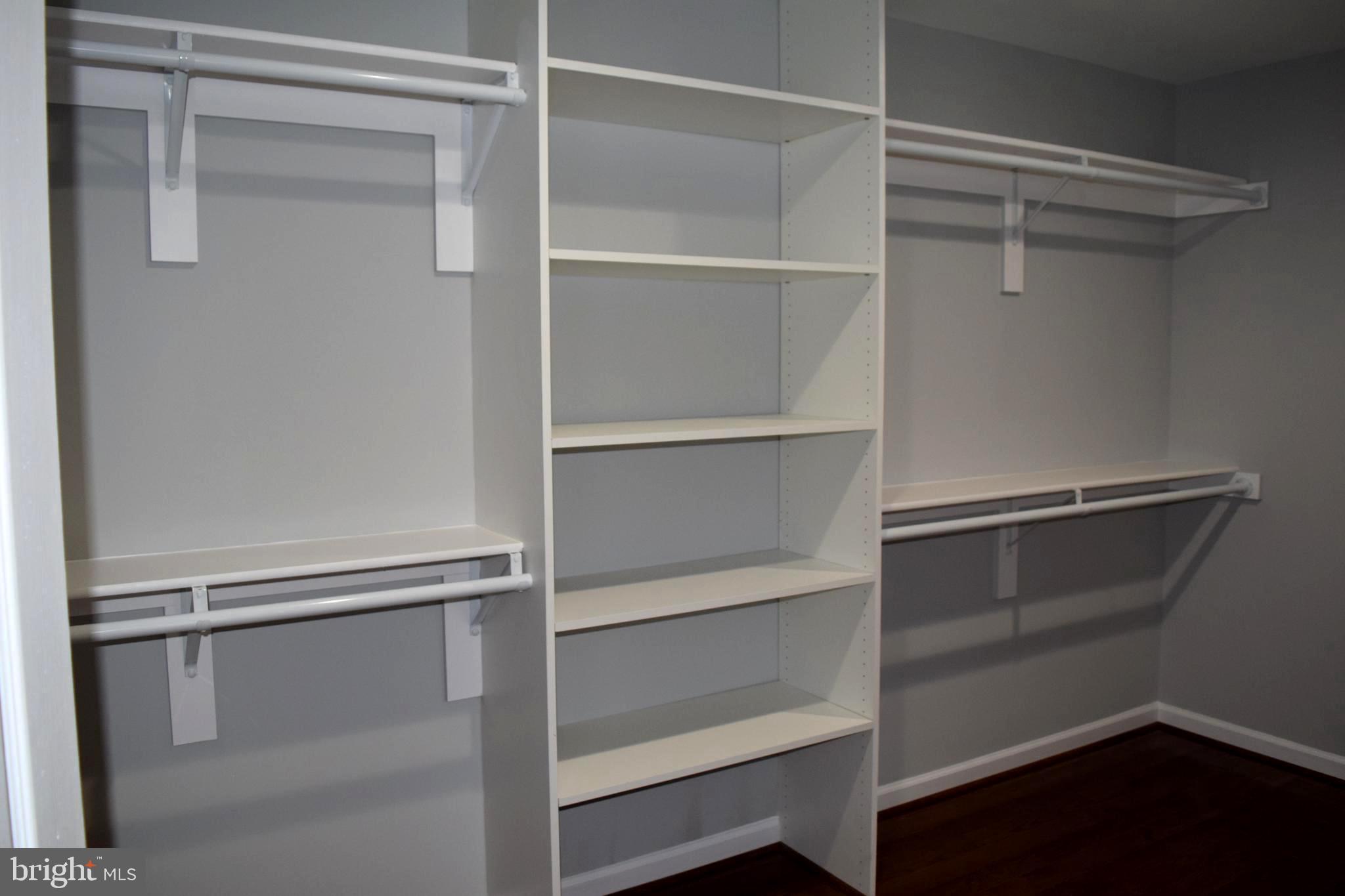 KINGS COLONY - Residential