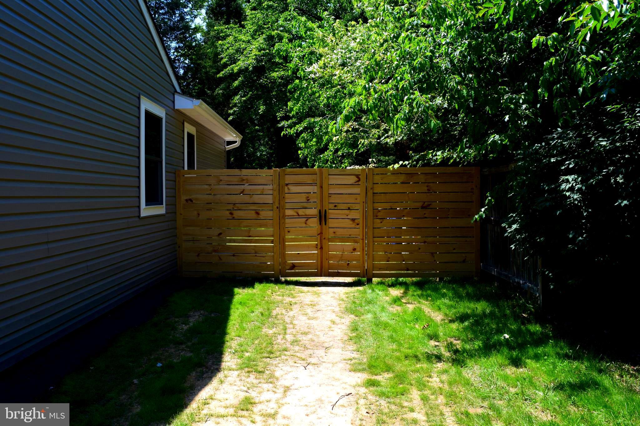 KINGS COLONY - Residential