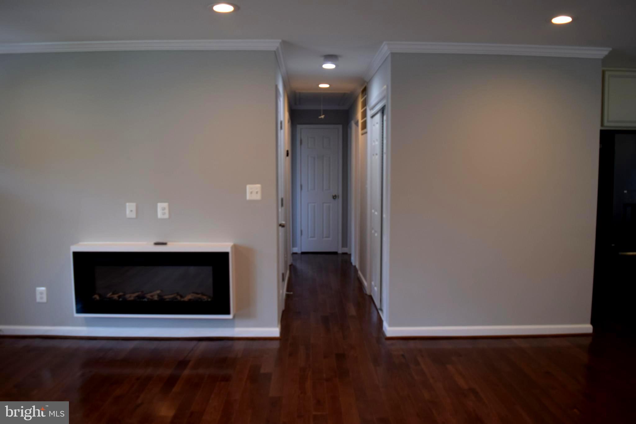 KINGS COLONY - Residential