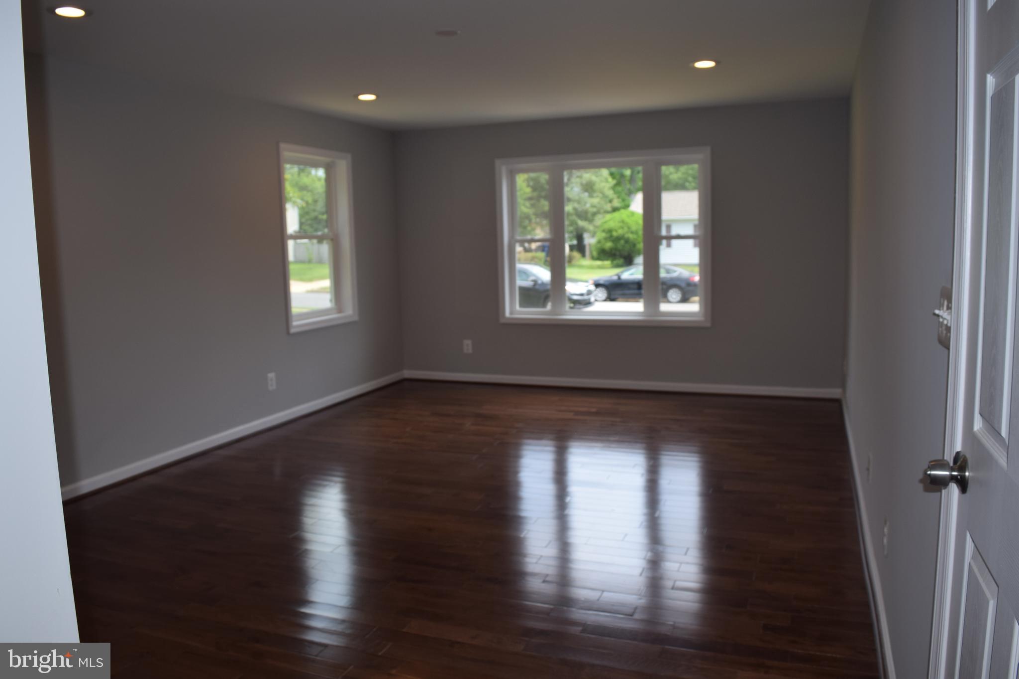 KINGS COLONY - Residential