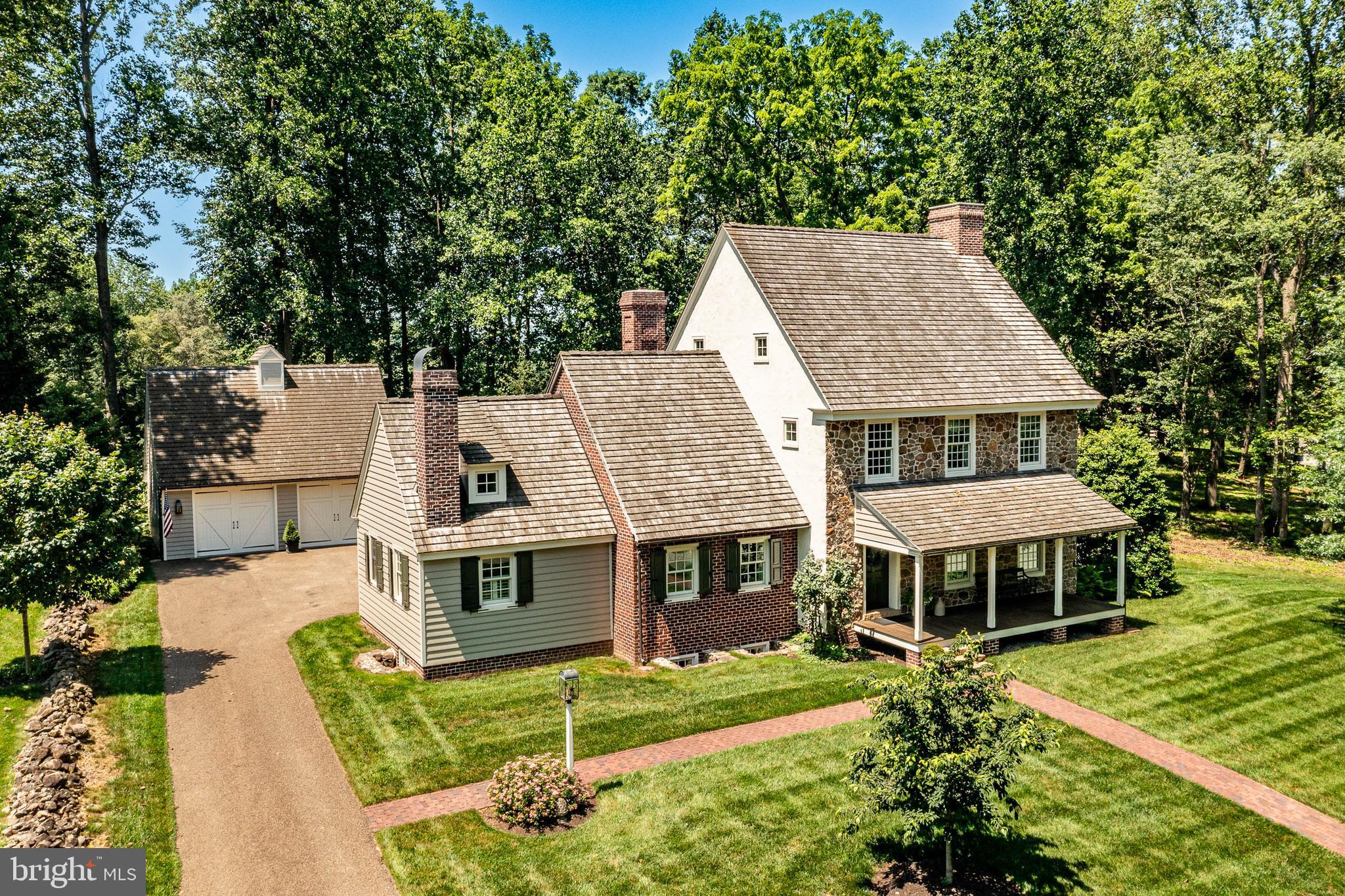 63 BROWNSTONE LANE