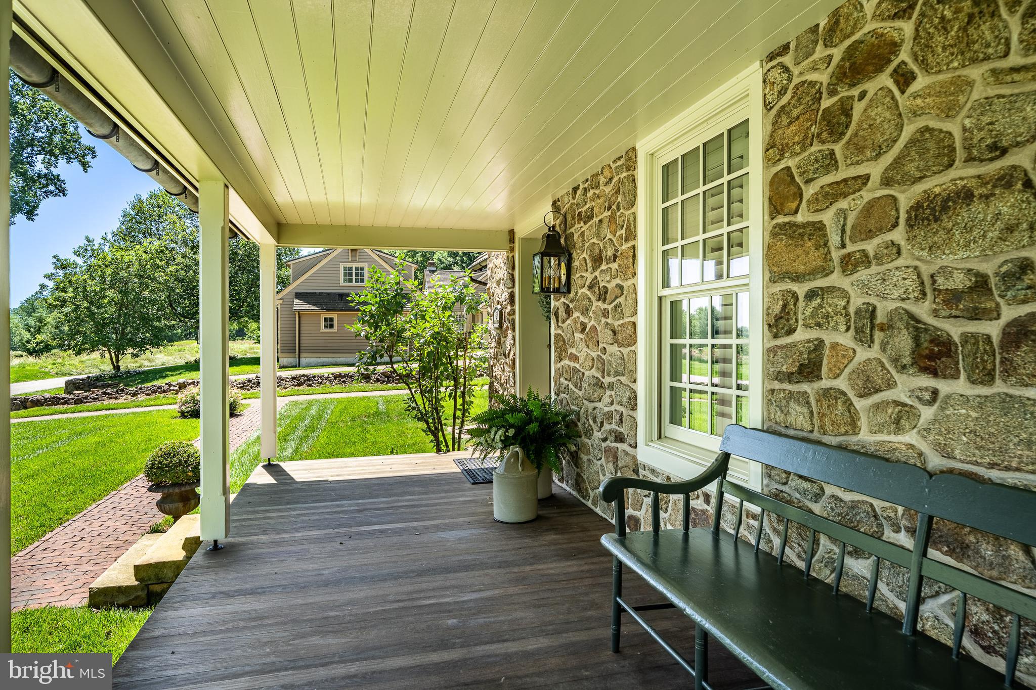 63 BROWNSTONE LANE