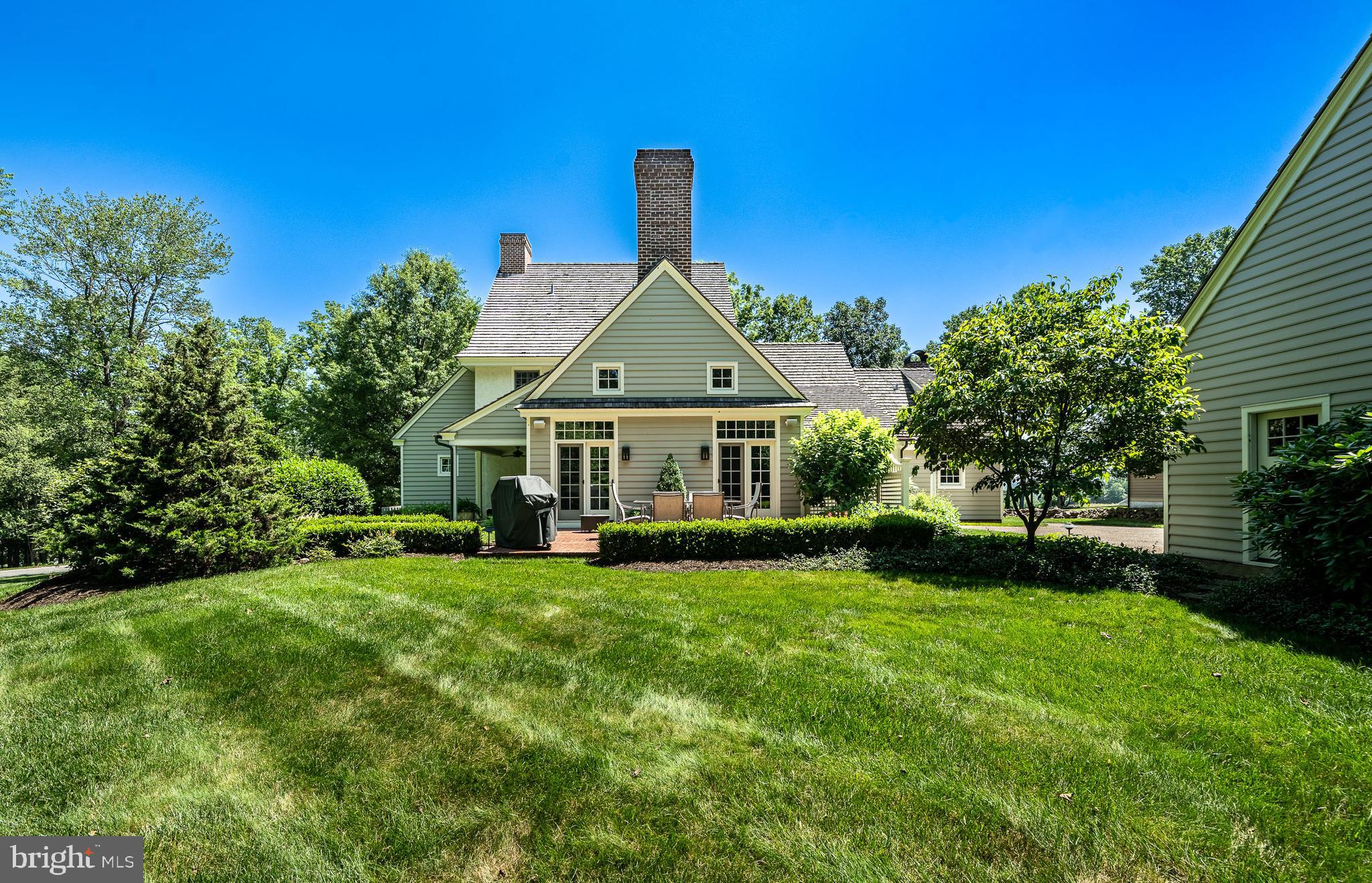 OLDEBULLTOWNVILLAGE - Residential