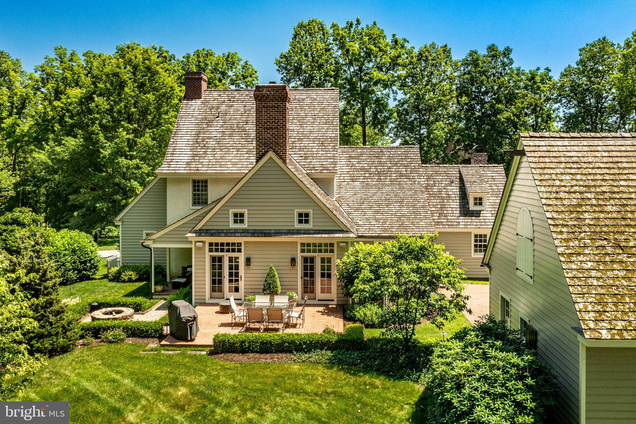 OLDEBULLTOWNVILLAGE - Residential