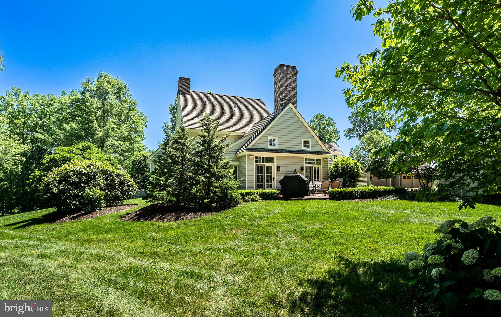 OLDEBULLTOWNVILLAGE - Residential