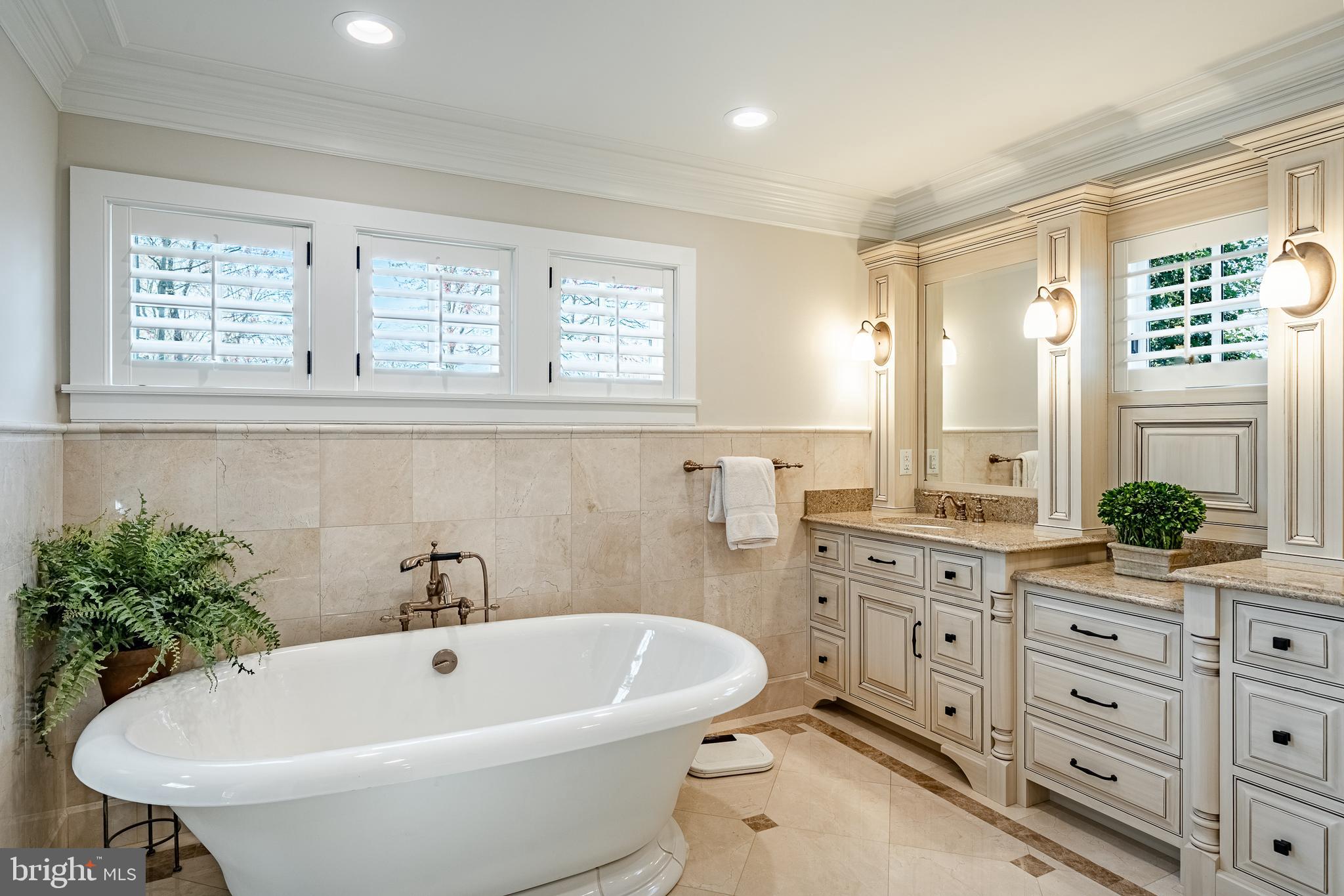 OLDEBULLTOWNVILLAGE - Residential