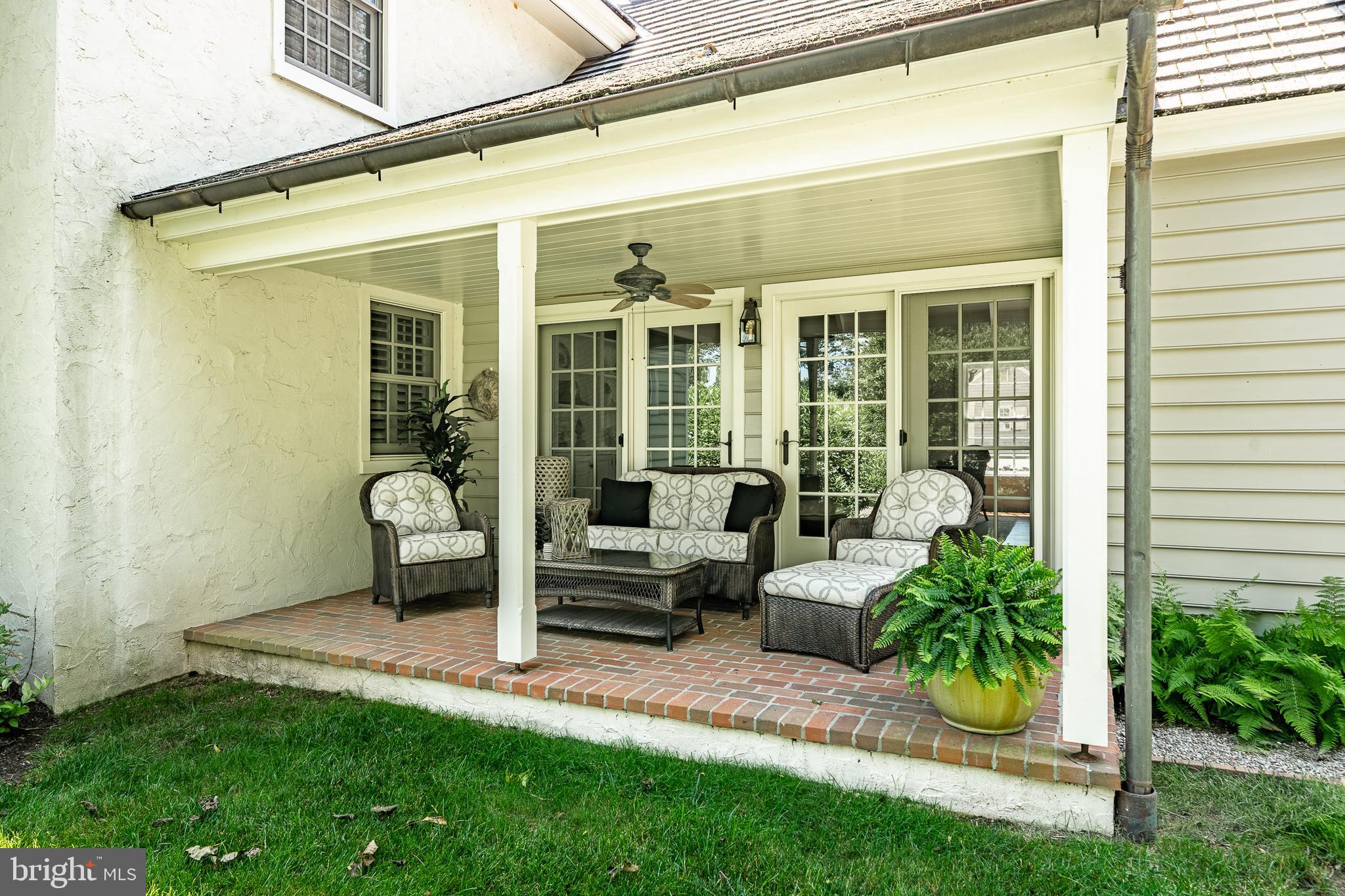 OLDEBULLTOWNVILLAGE - Residential