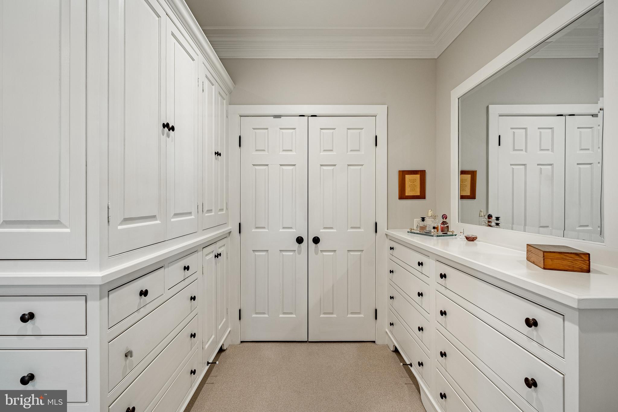 OLDEBULLTOWNVILLAGE - Residential