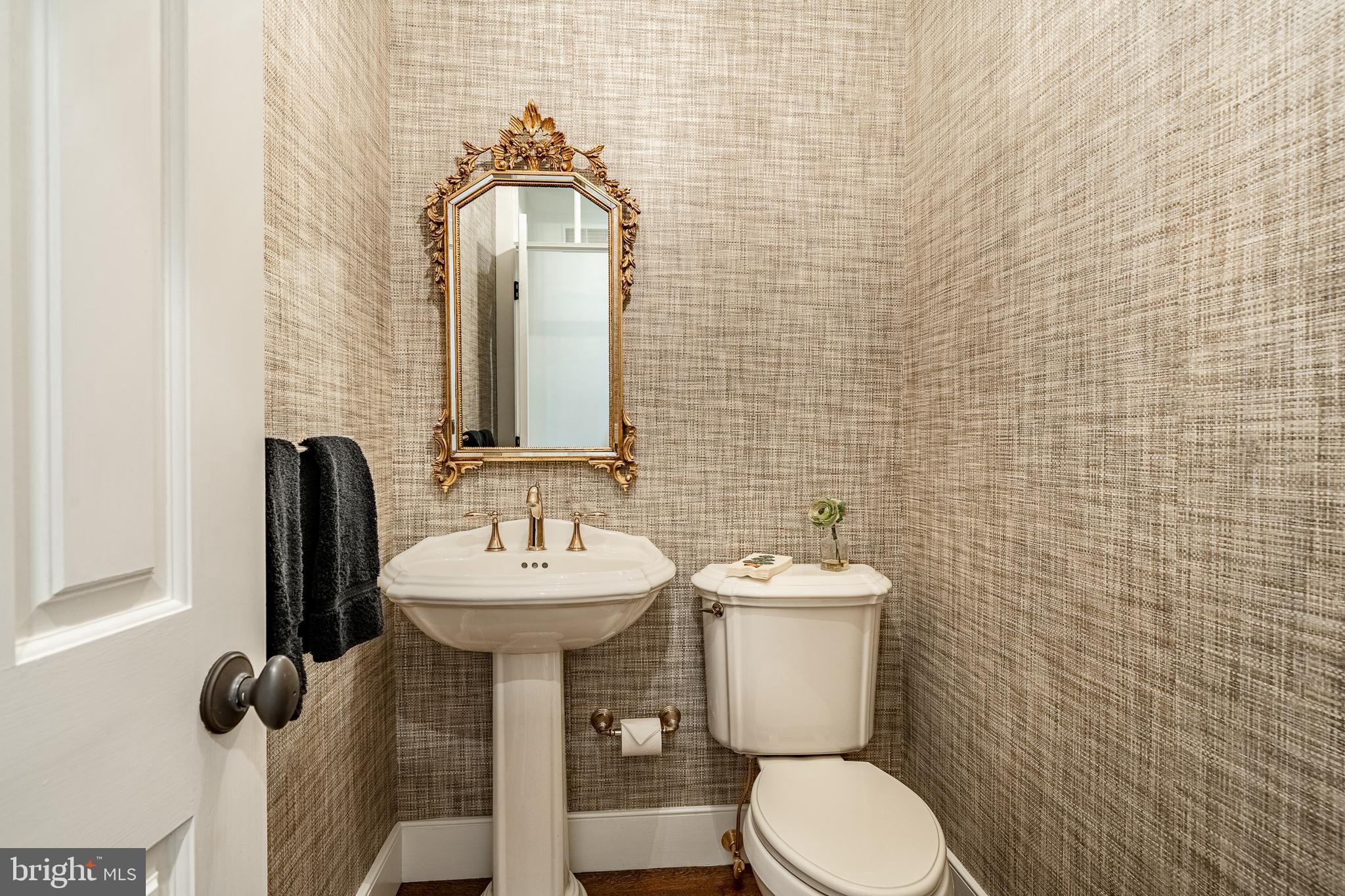 OLDEBULLTOWNVILLAGE - Residential