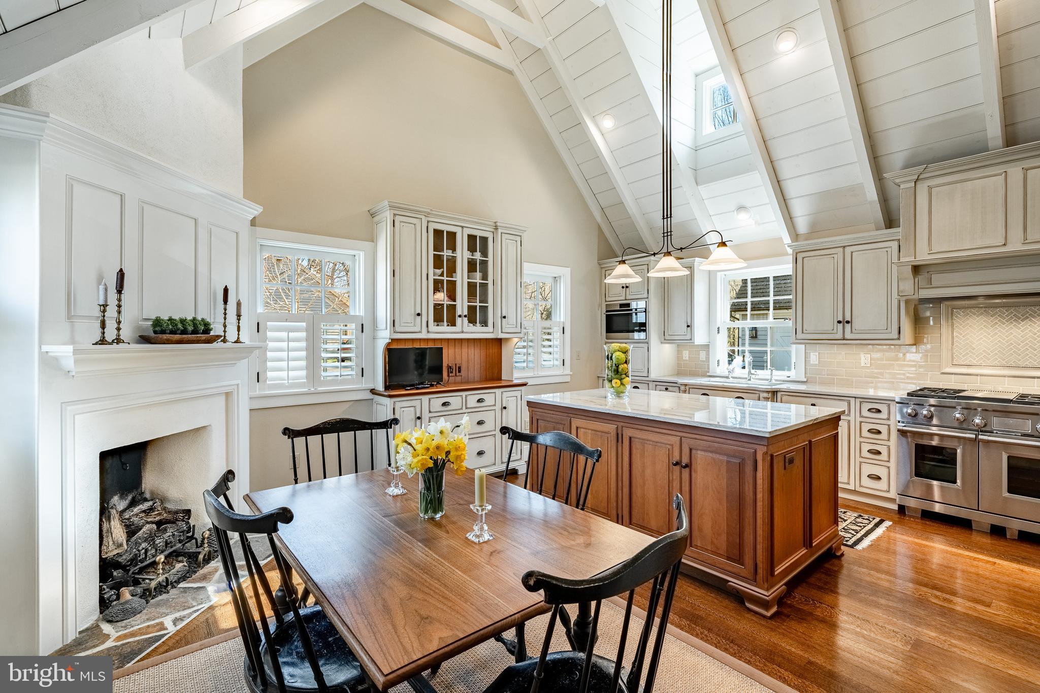 OLDEBULLTOWNVILLAGE - Residential