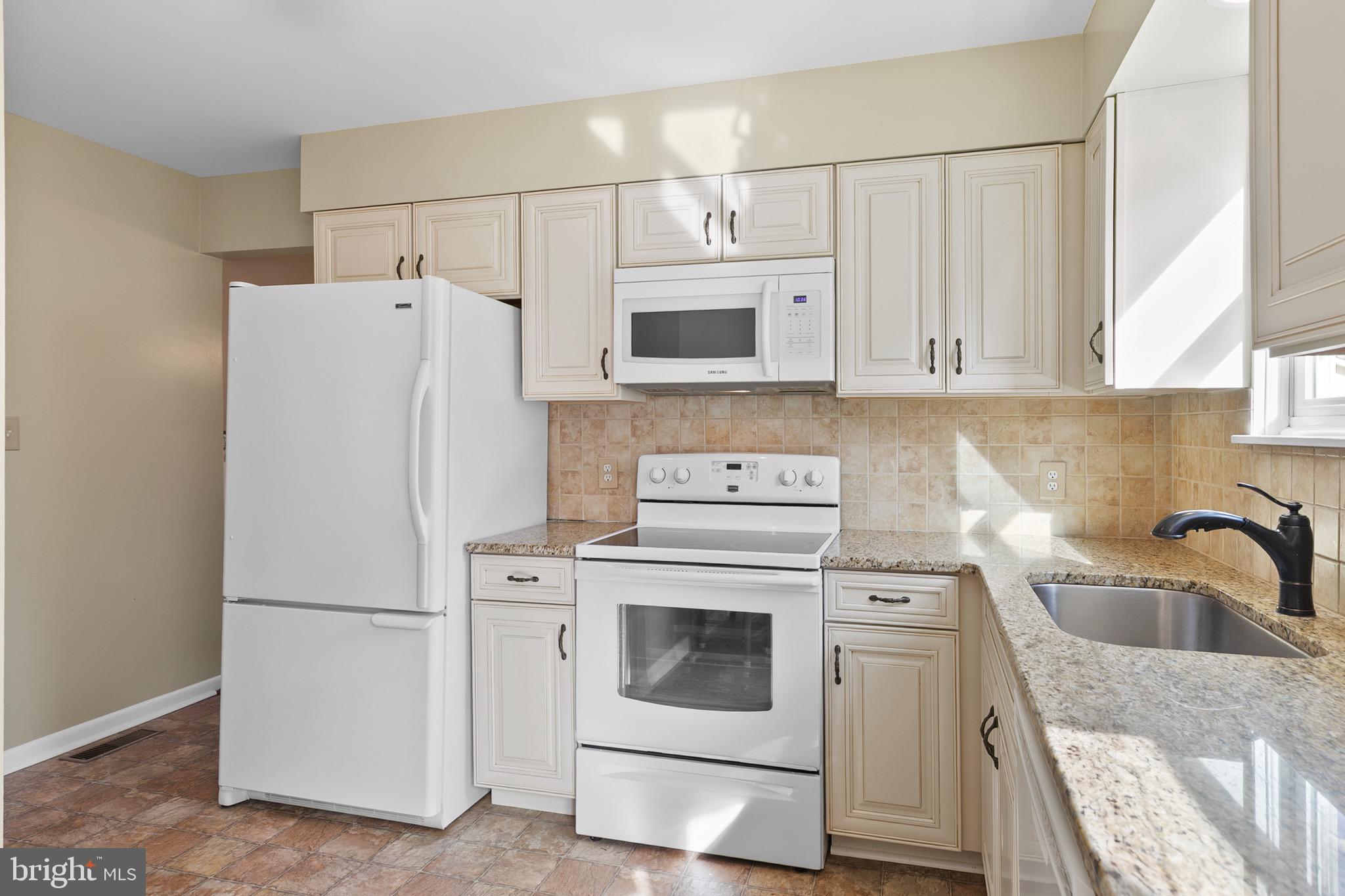 KEENWICK SOUND - Residential