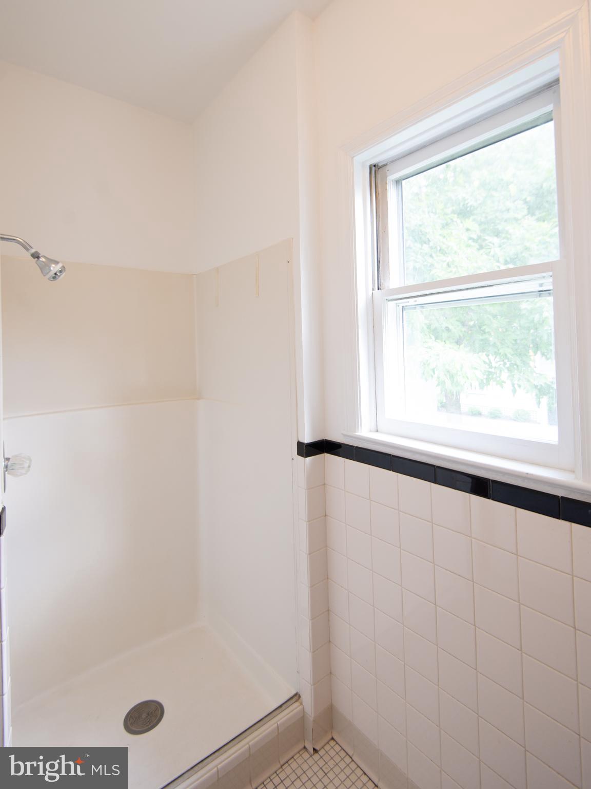 HISTORIC DISTRICT - WEST END - Residential