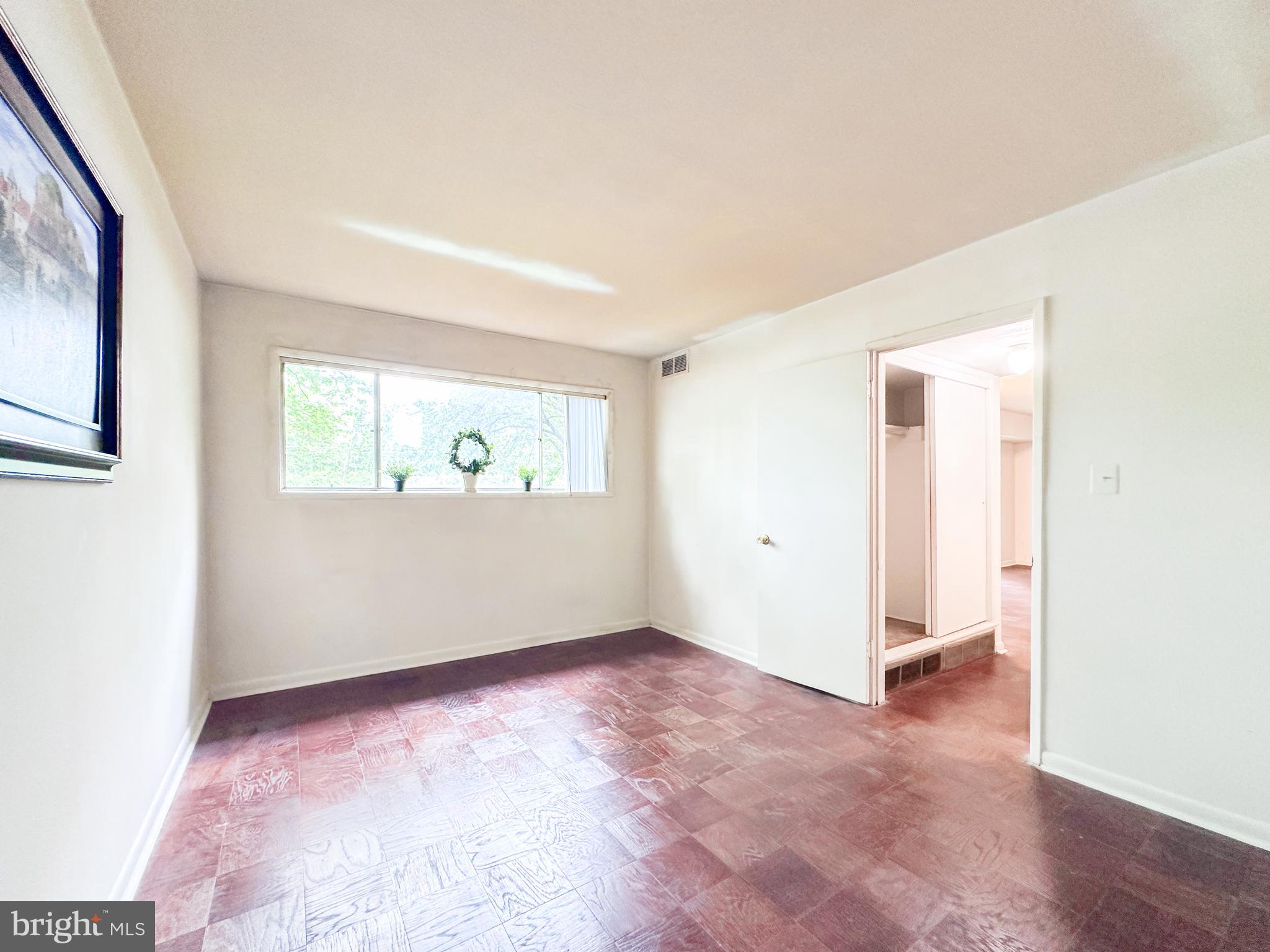 FAIRFAX HERITAGE - Residential