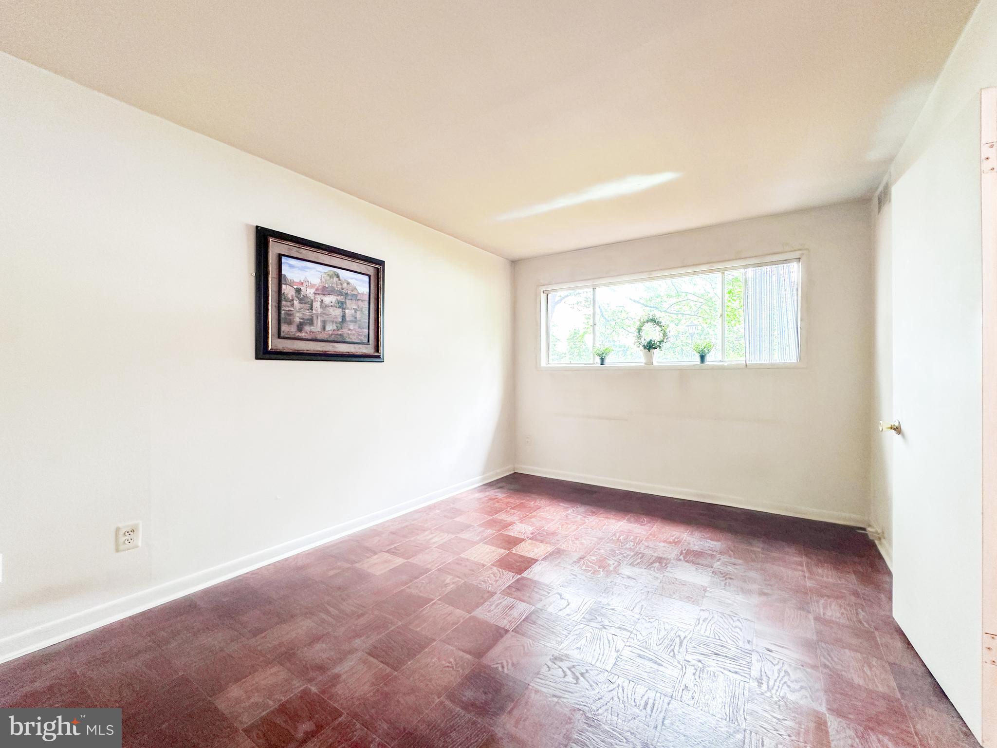 FAIRFAX HERITAGE - Residential