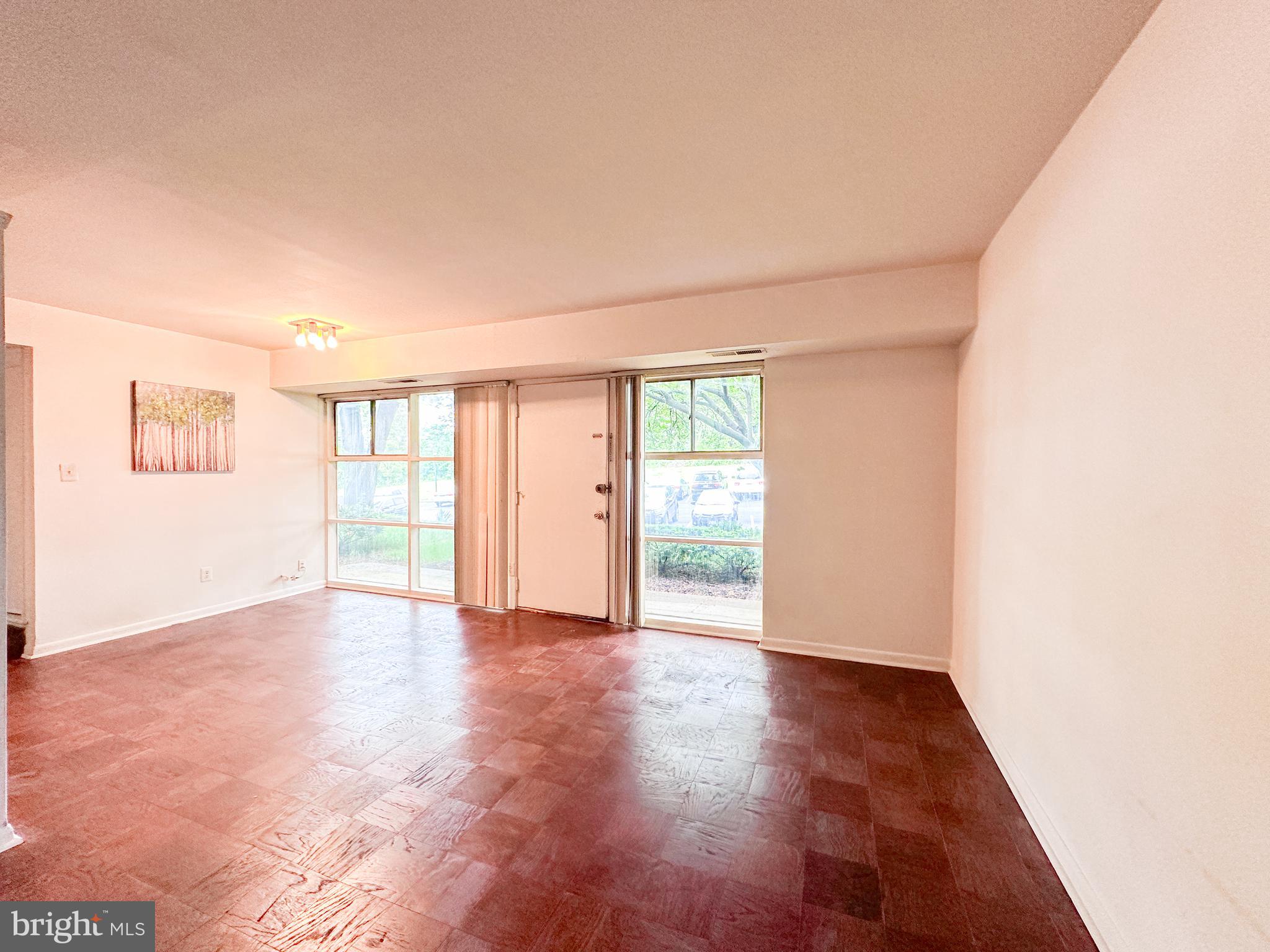 FAIRFAX HERITAGE - Residential