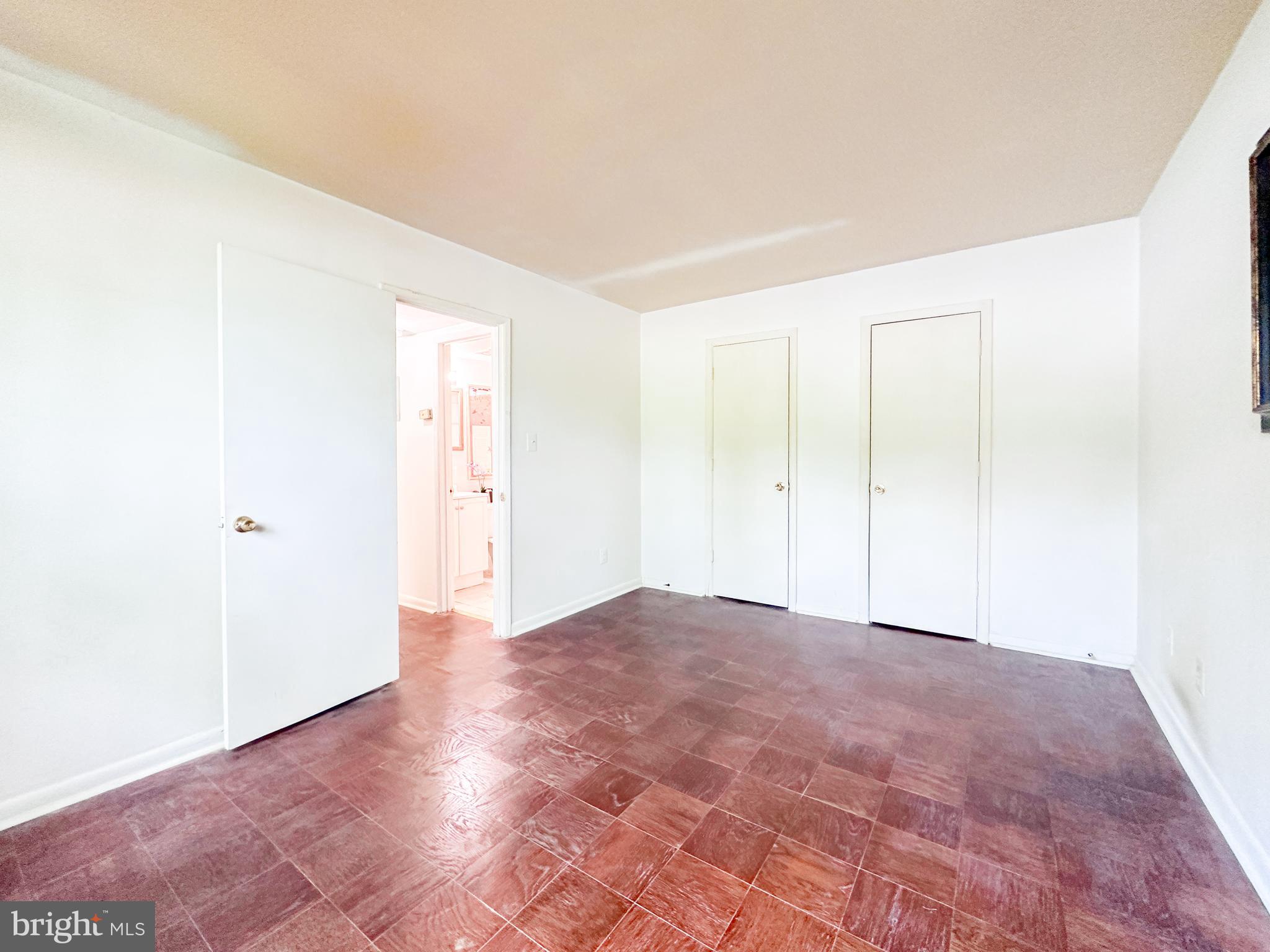 FAIRFAX HERITAGE - Residential