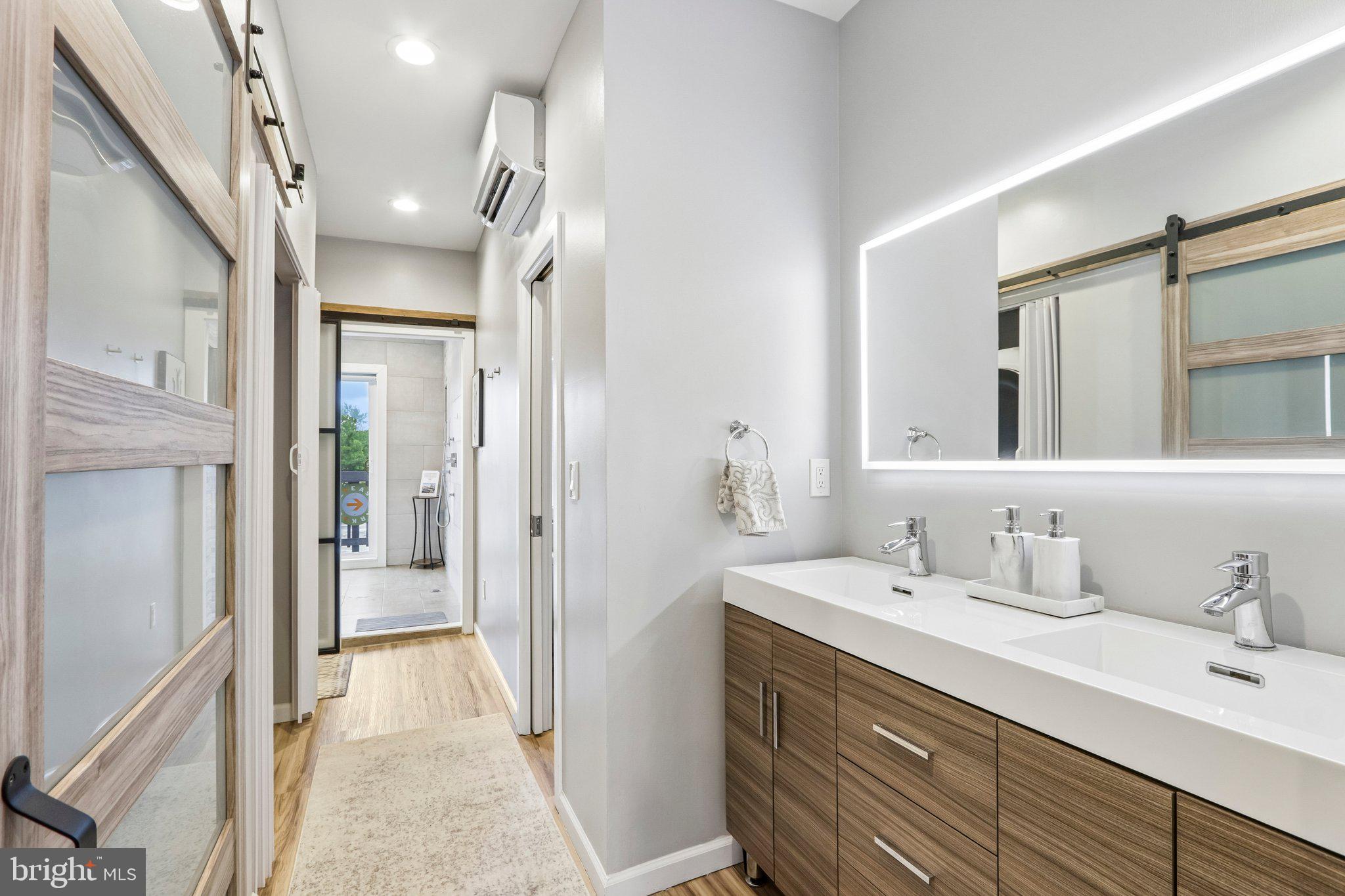 FAIRMOUNT - Residential