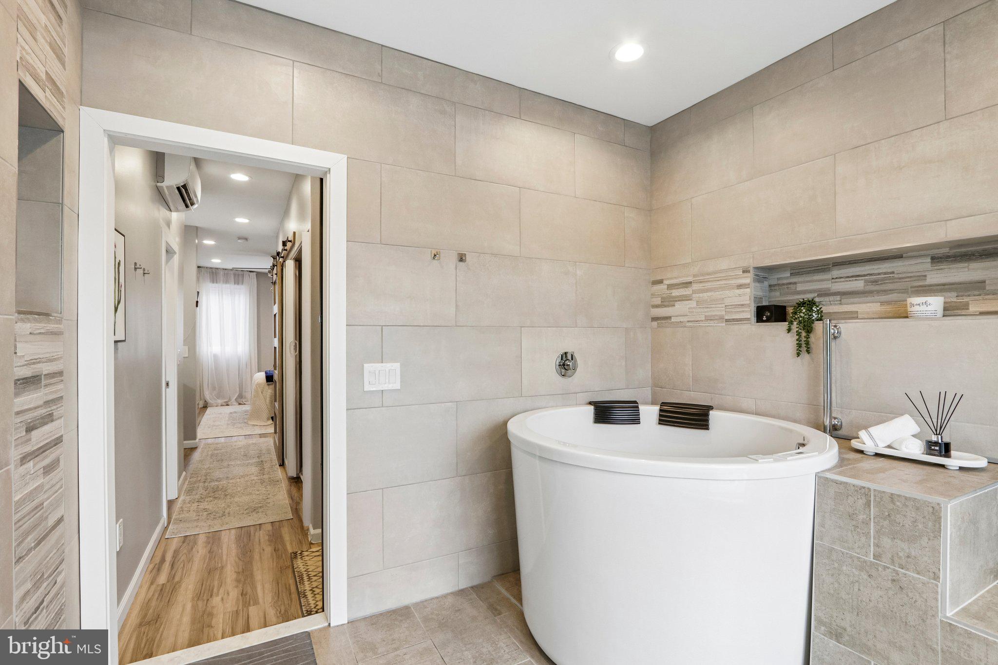 FAIRMOUNT - Residential