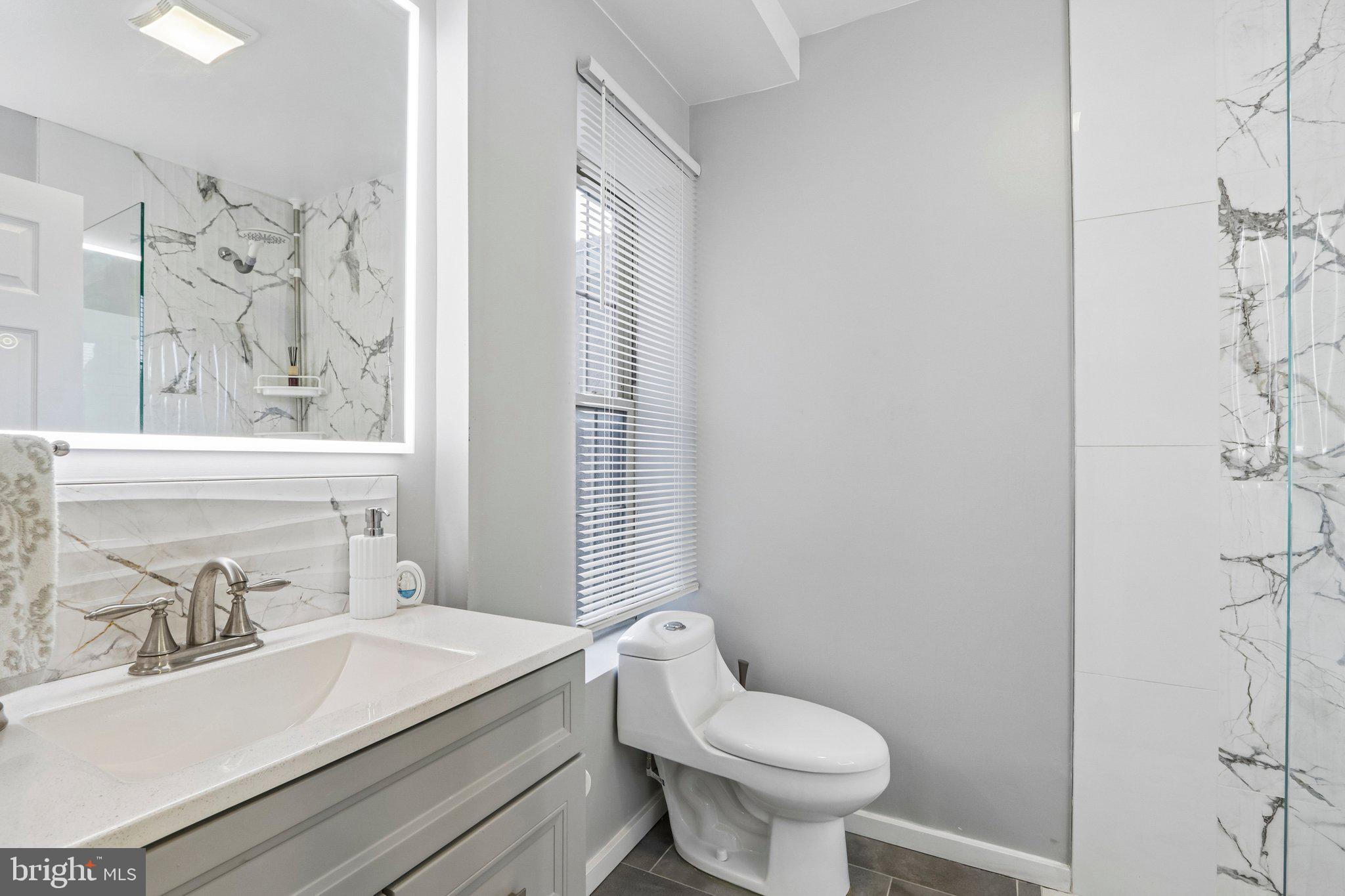 FAIRMOUNT - Residential