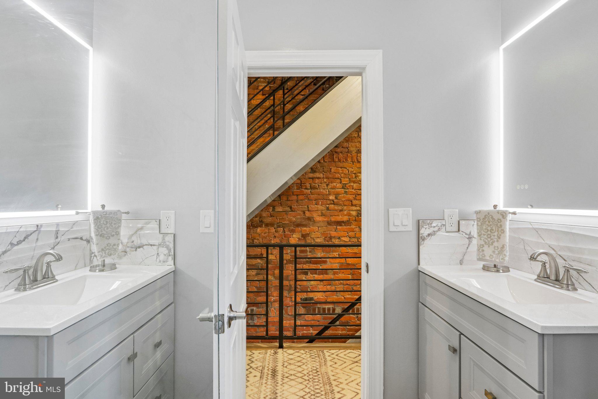 FAIRMOUNT - Residential