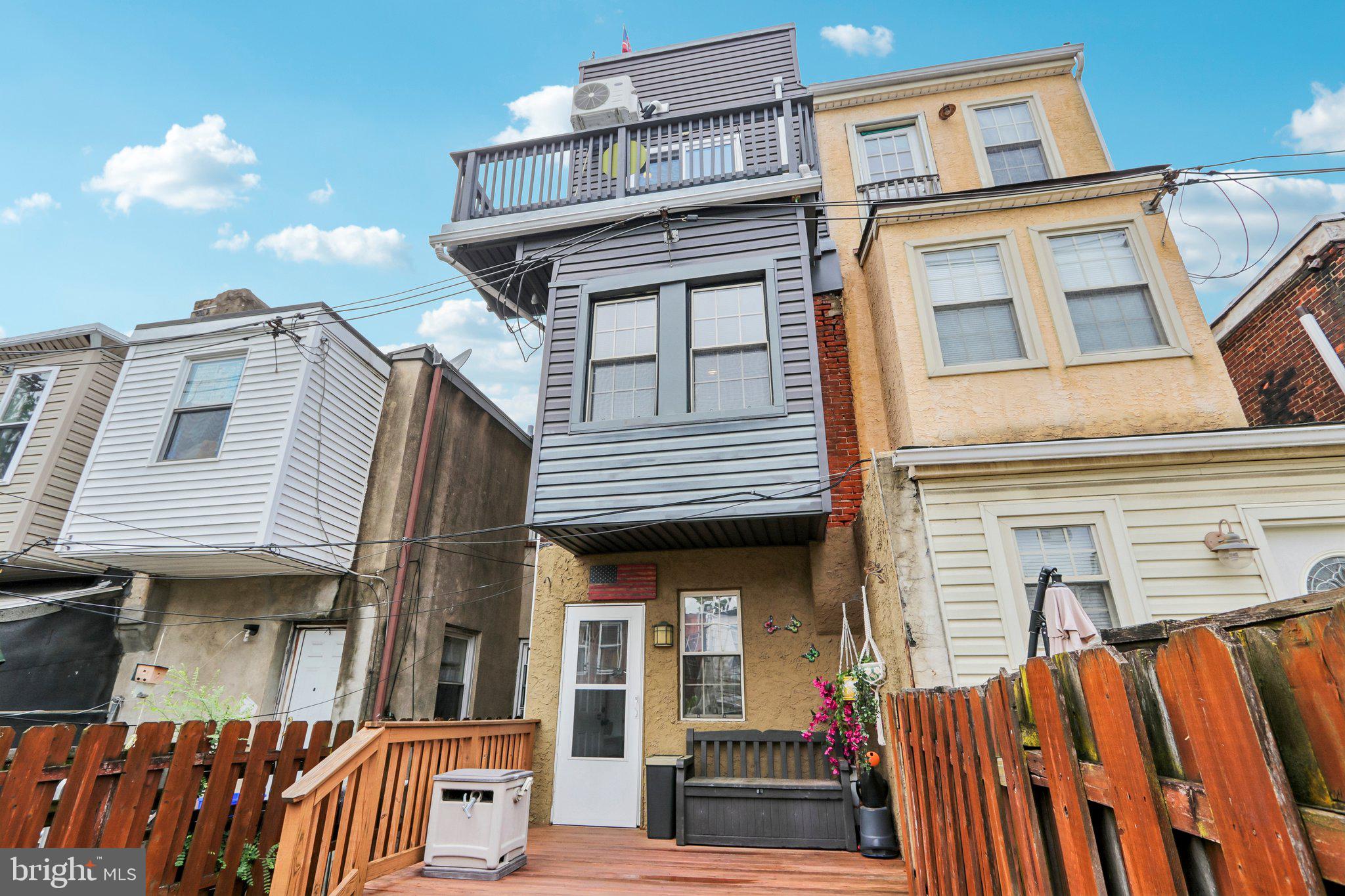 FAIRMOUNT - Residential