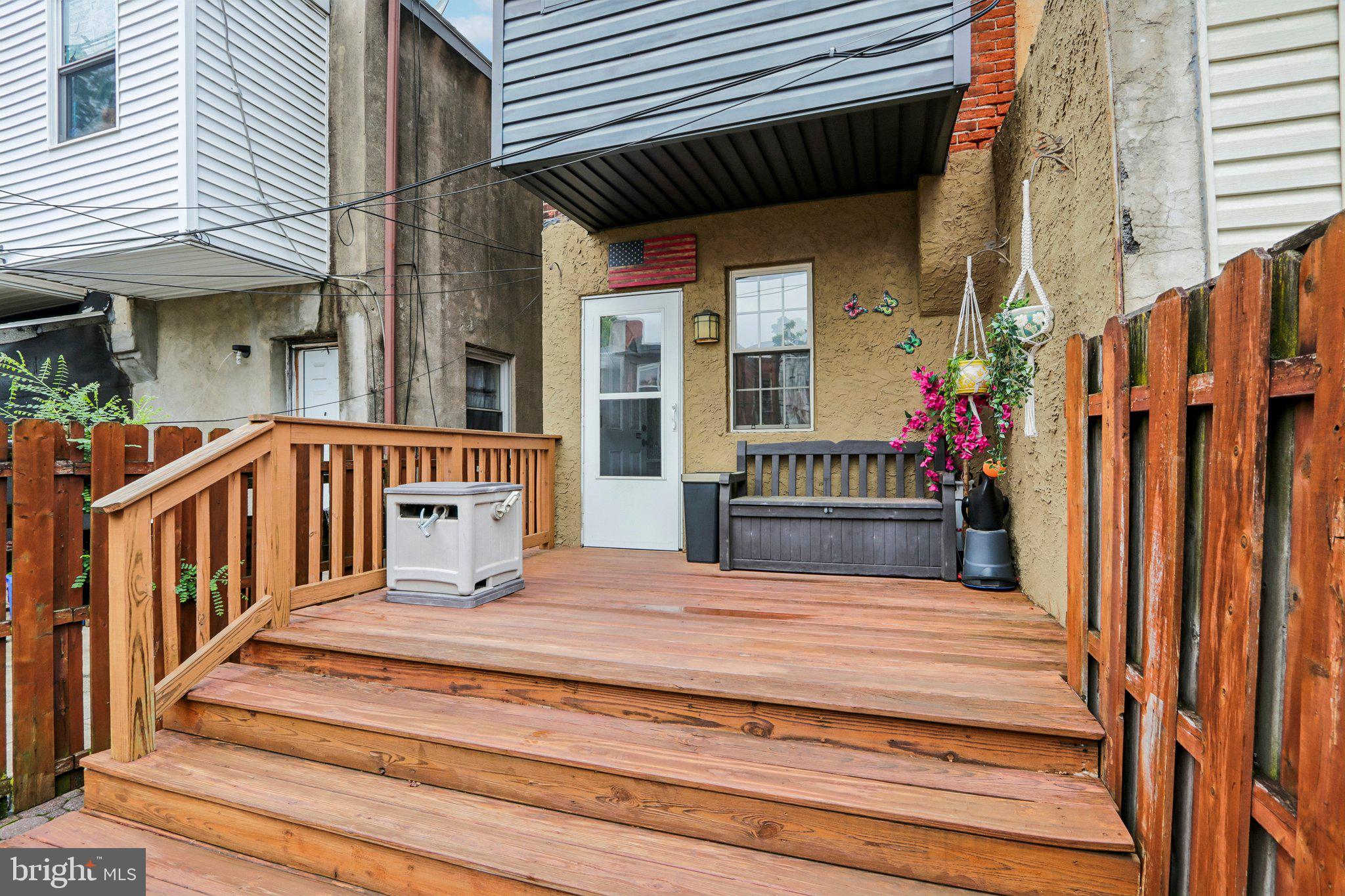 FAIRMOUNT - Residential