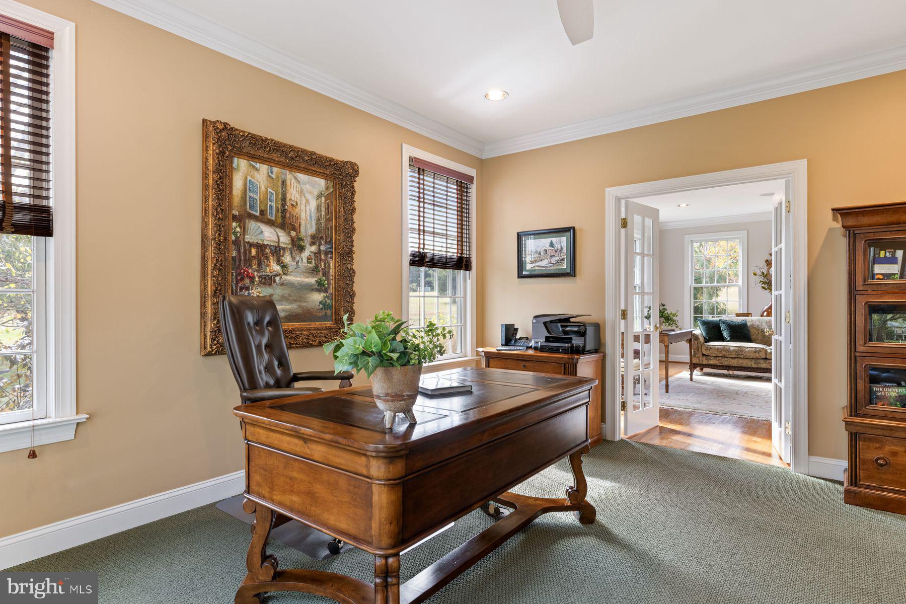 ROLLING HILLS - Residential