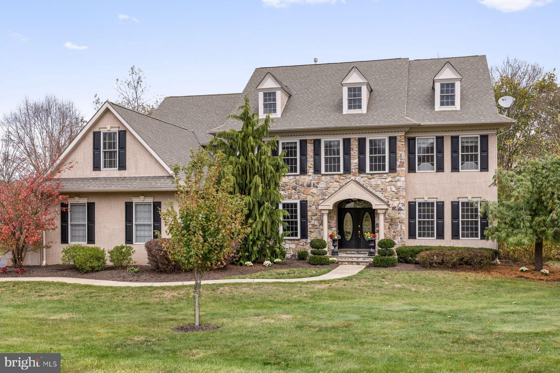 ROLLING HILLS - Residential