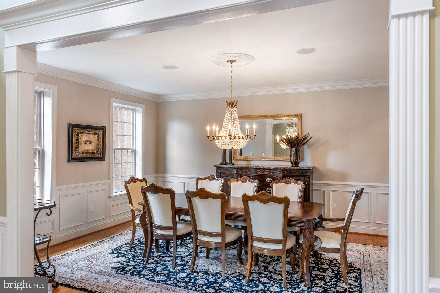 ROLLING HILLS - Residential