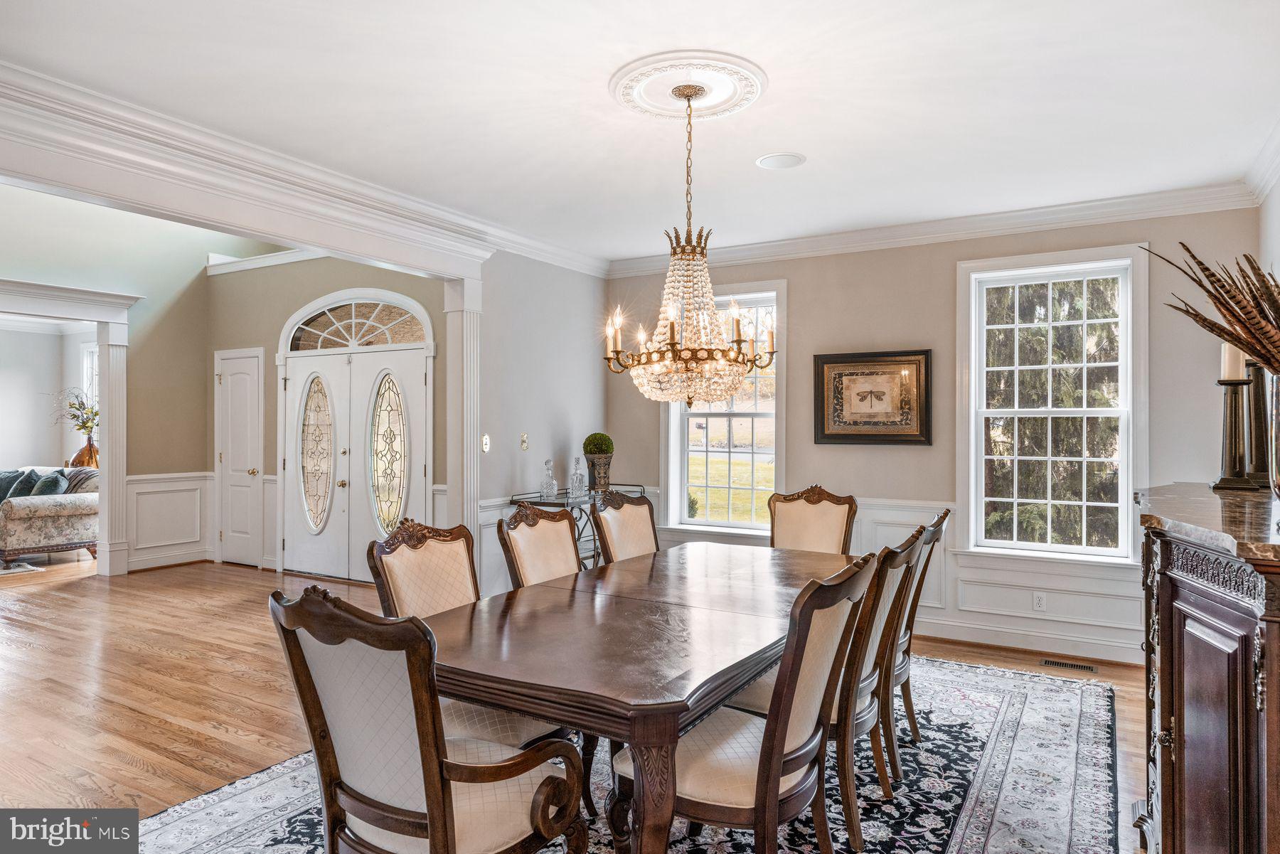 ROLLING HILLS - Residential