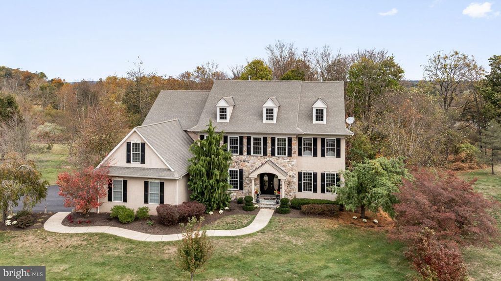 Photo of 10 Erwinna Valley Way, ERWINNA, PA 18920 (MLS # PABU2107926)