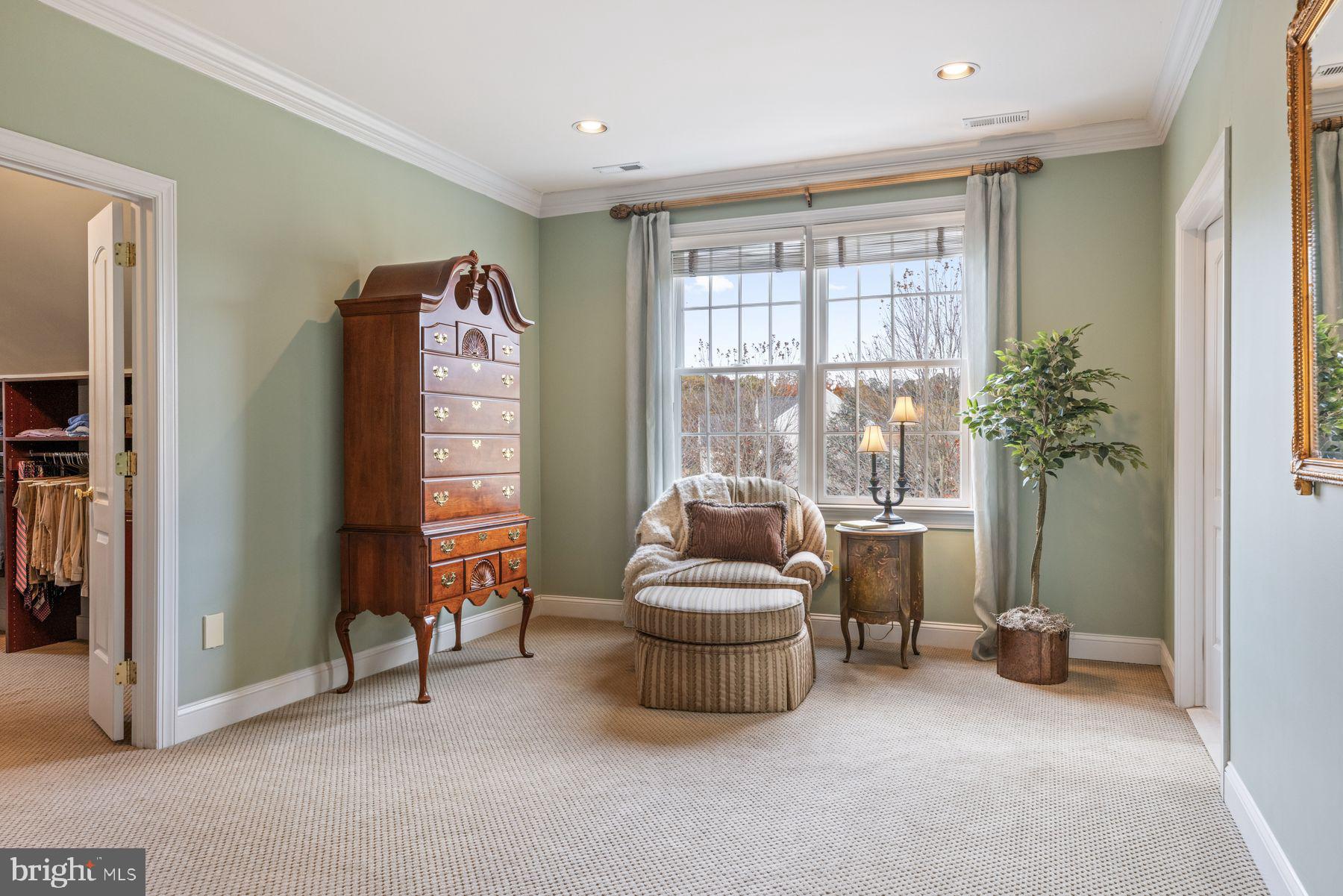 ROLLING HILLS - Residential