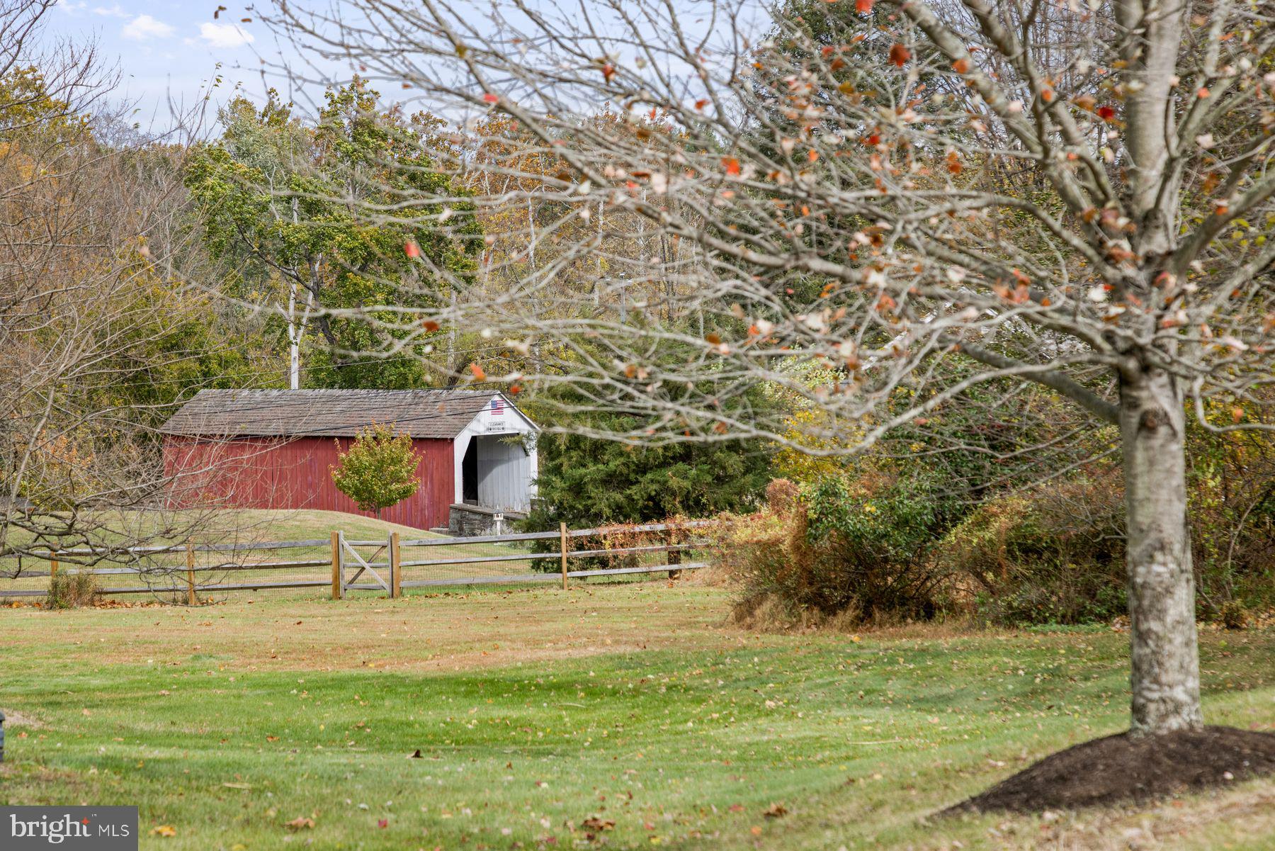 ROLLING HILLS - Residential