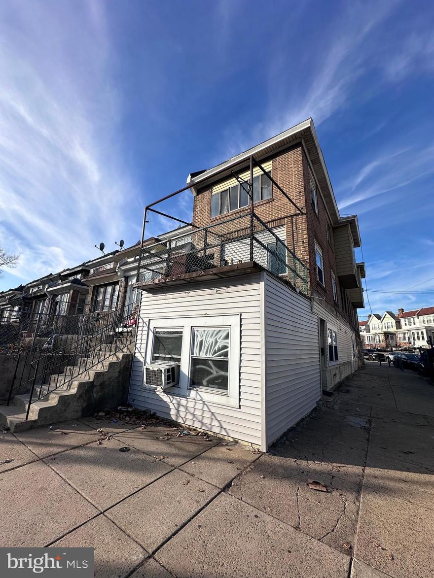 Here is a great opportunity to acquire a large quadplex for investment or to live in one and rent out the other units. Four units with two already occupied and two ready to fill. Lower unit spans the entire length of the building and includes a garage. First floor is almost as large with two walk through rooms, great for an office or extra space. Third floor houses two one-bedroom units, one of which was recently renovated and extra bright. 

This location is convenient to transportation and is a bustling area with lots to do. 

Make your appointment to come see this opportunity now!