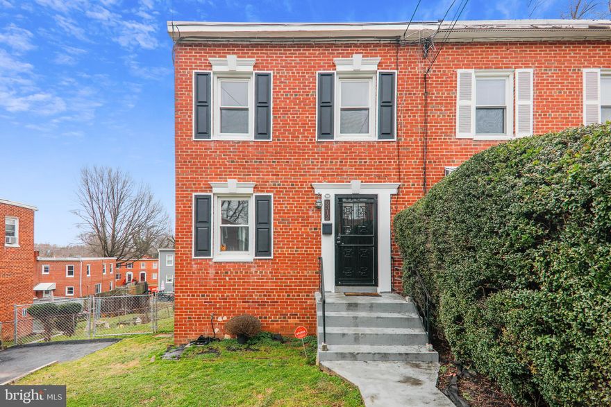 This home was completely renovated in 2014 including all mechanical systems!  Approx. 1728sf with 3 bedrooms, 2 full bathrooms, and a fully finished basement.  The main level has an open floor plan, recessed lighting and engineered hand-scraped hardwood floors.  The kitchen boasts granite countertops, stainless steel appliances, and a center island with room for seating.  The basement includes a family/recreation room, den, full bathroom and combination laundry/utility room.  Both bathrooms have ceramic tile tub surrounds and ceramic tile floors. New gas hot water heater and completely new central HVAC system with gas furnace, air handler, heat pump, and ductwork installed in 2014.  New roof installed in 2016.  Hardwood floors on bedroom level refinished in 2021. All this plus a driveway for off-street parking and a fully fenced backyard!