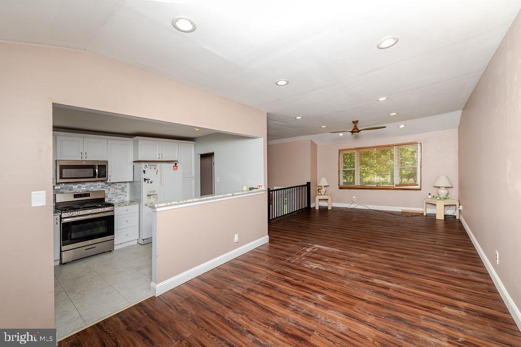857 7TH STREET