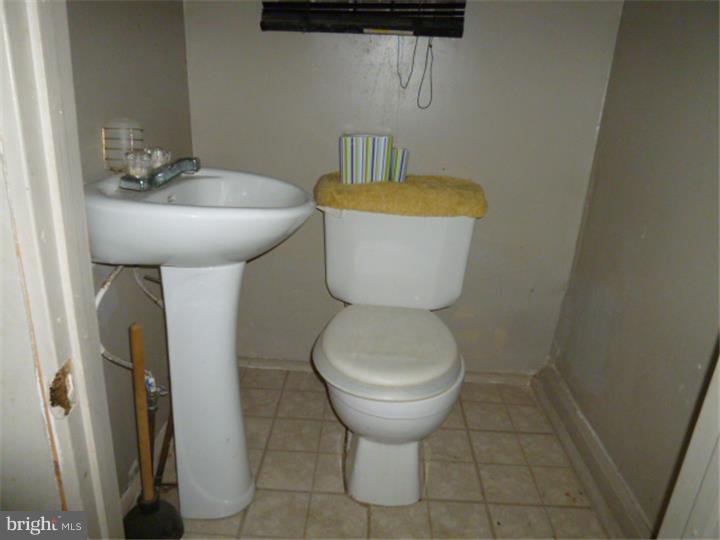 PHILADELPHIA (WEST) - Residential