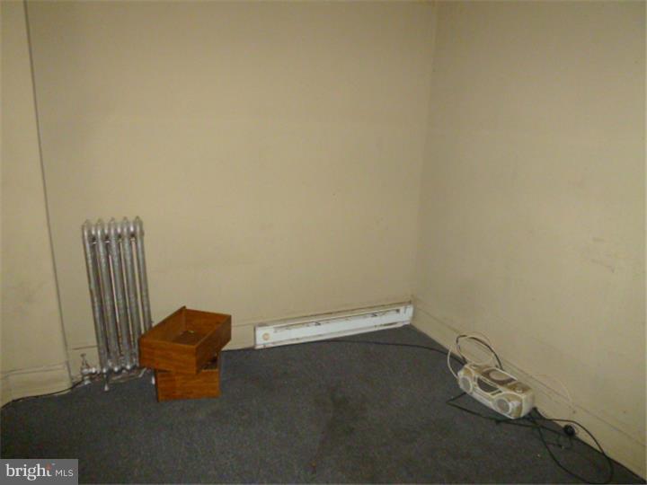 PHILADELPHIA (WEST) - Residential
