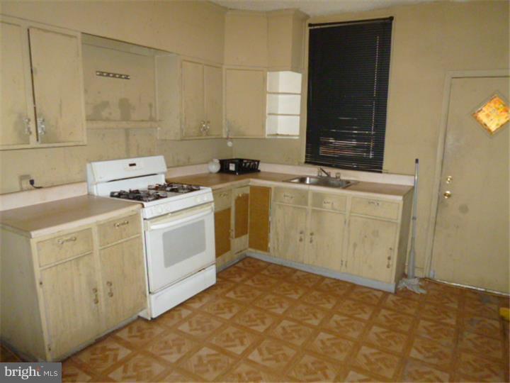 PHILADELPHIA (WEST) - Residential
