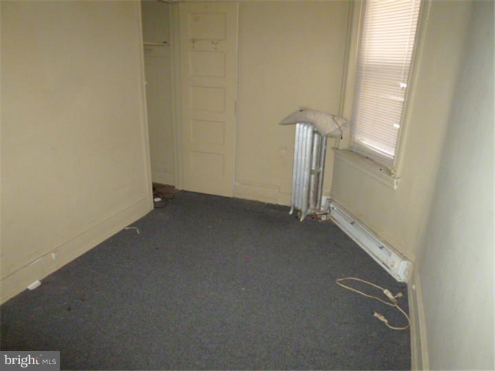 PHILADELPHIA (WEST) - Residential