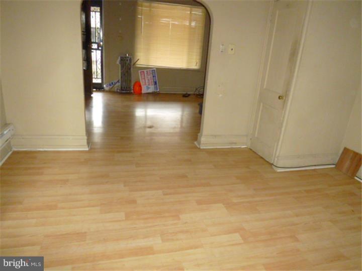 PHILADELPHIA (WEST) - Residential