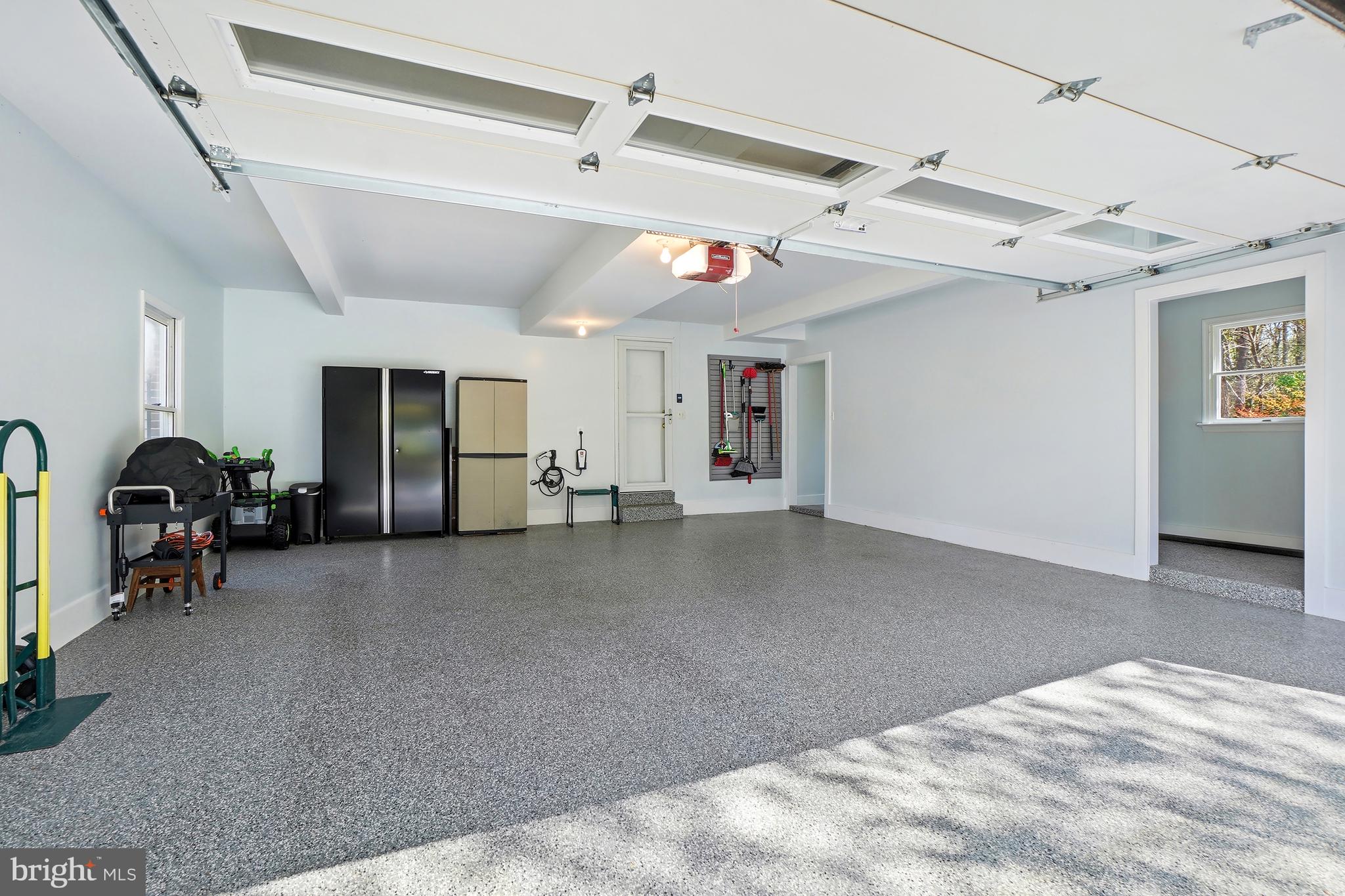 SHAKER WOODS - Residential