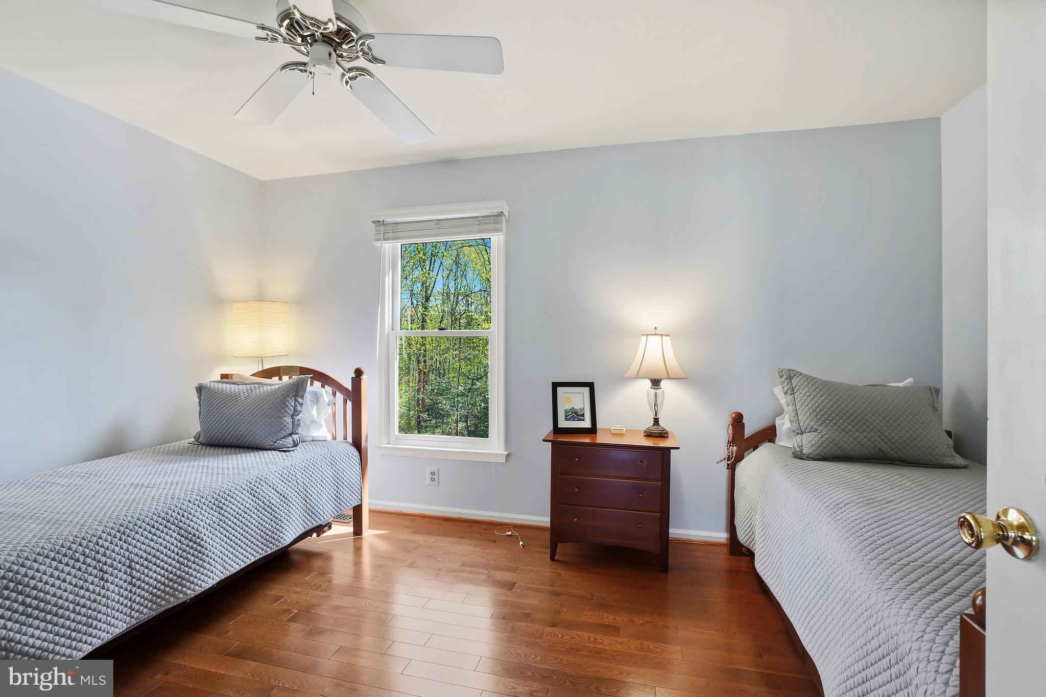 SHAKER WOODS - Residential