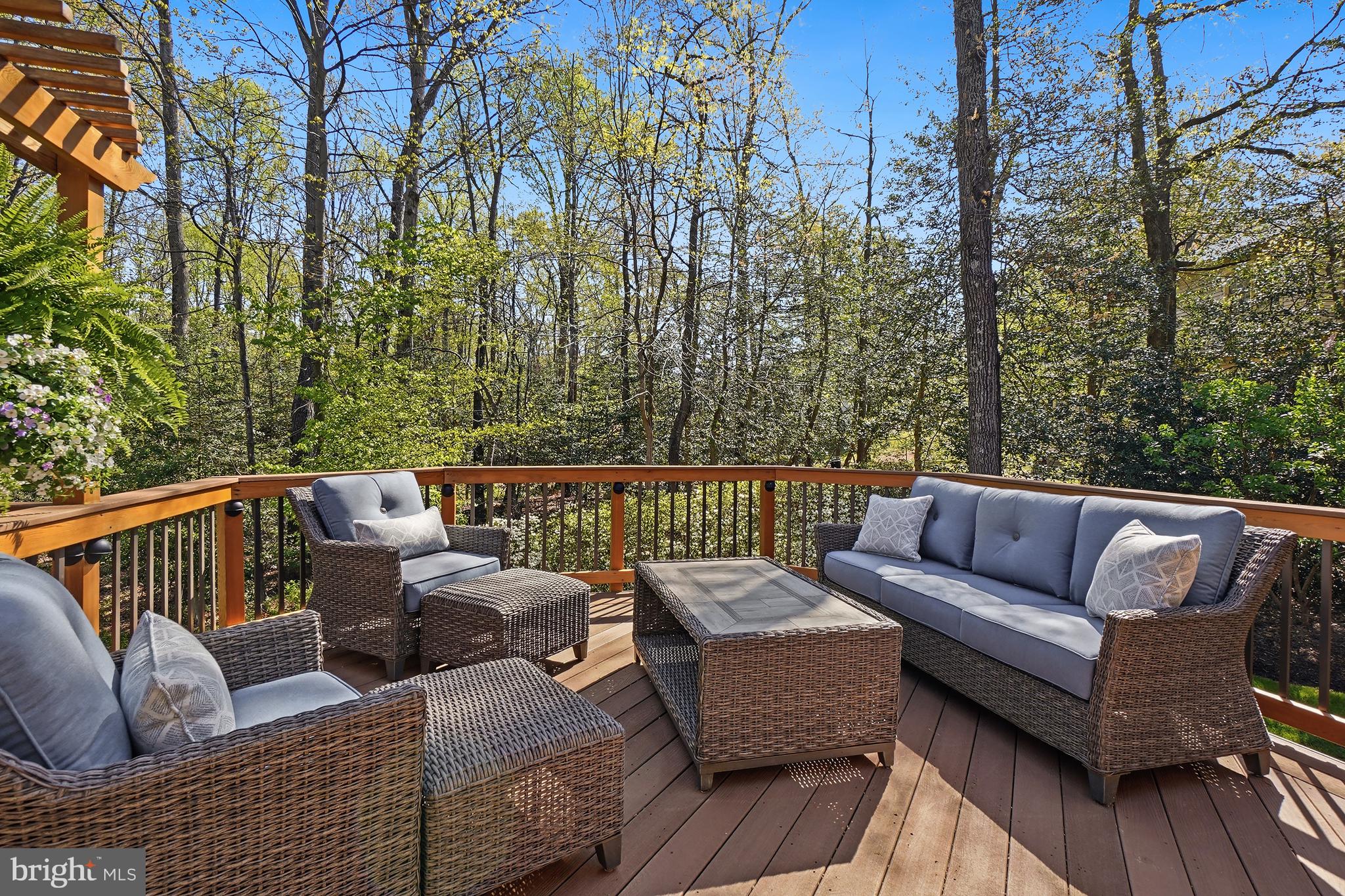 SHAKER WOODS - Residential