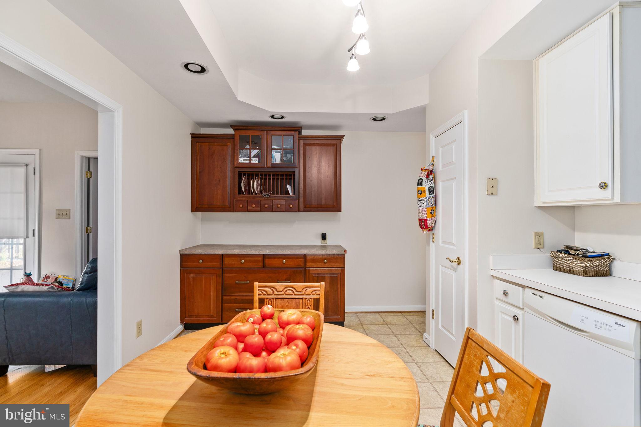 OAKVIEW (SALEM FIELDS) - Residential