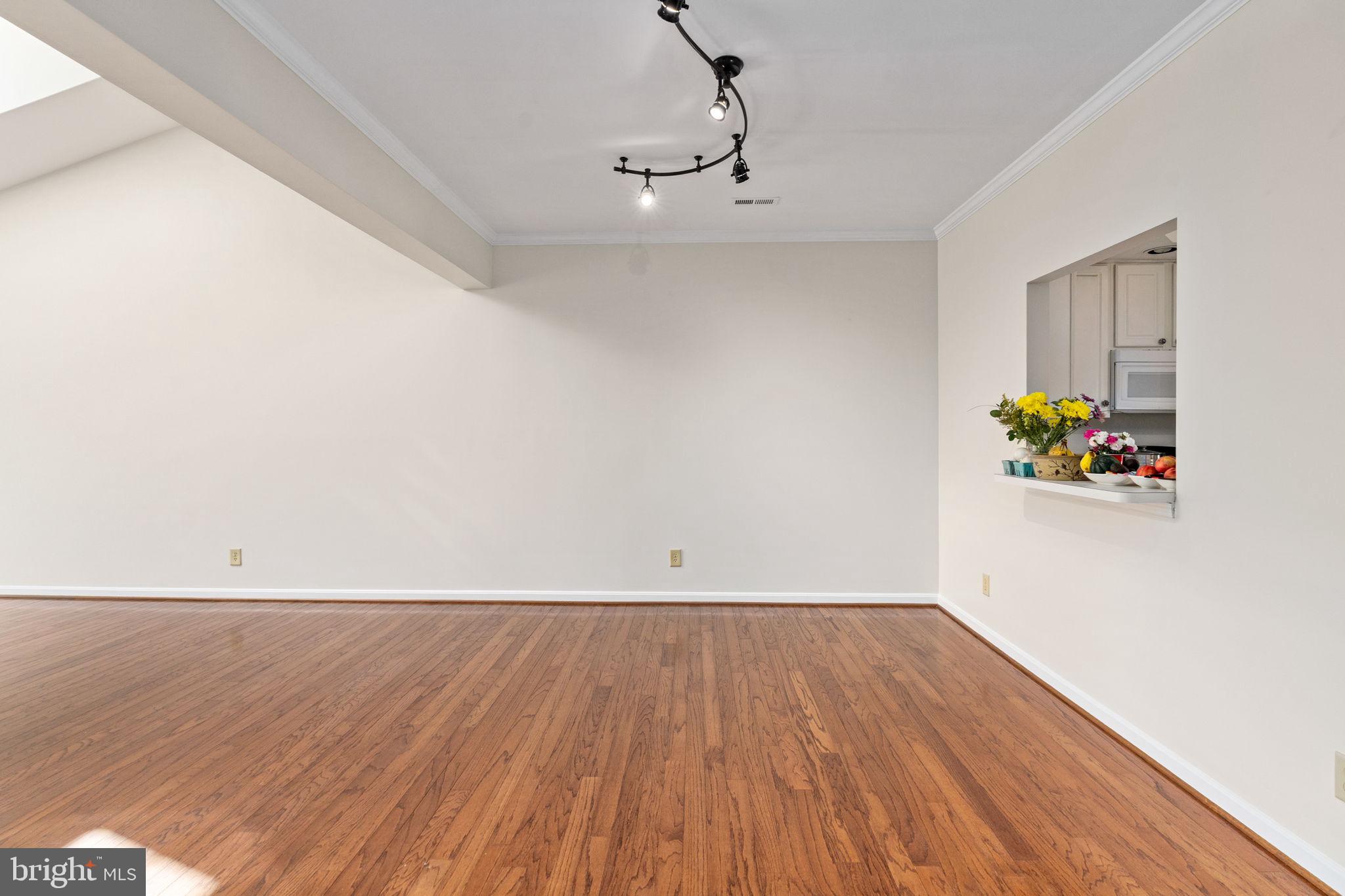 OAKVIEW (SALEM FIELDS) - Residential