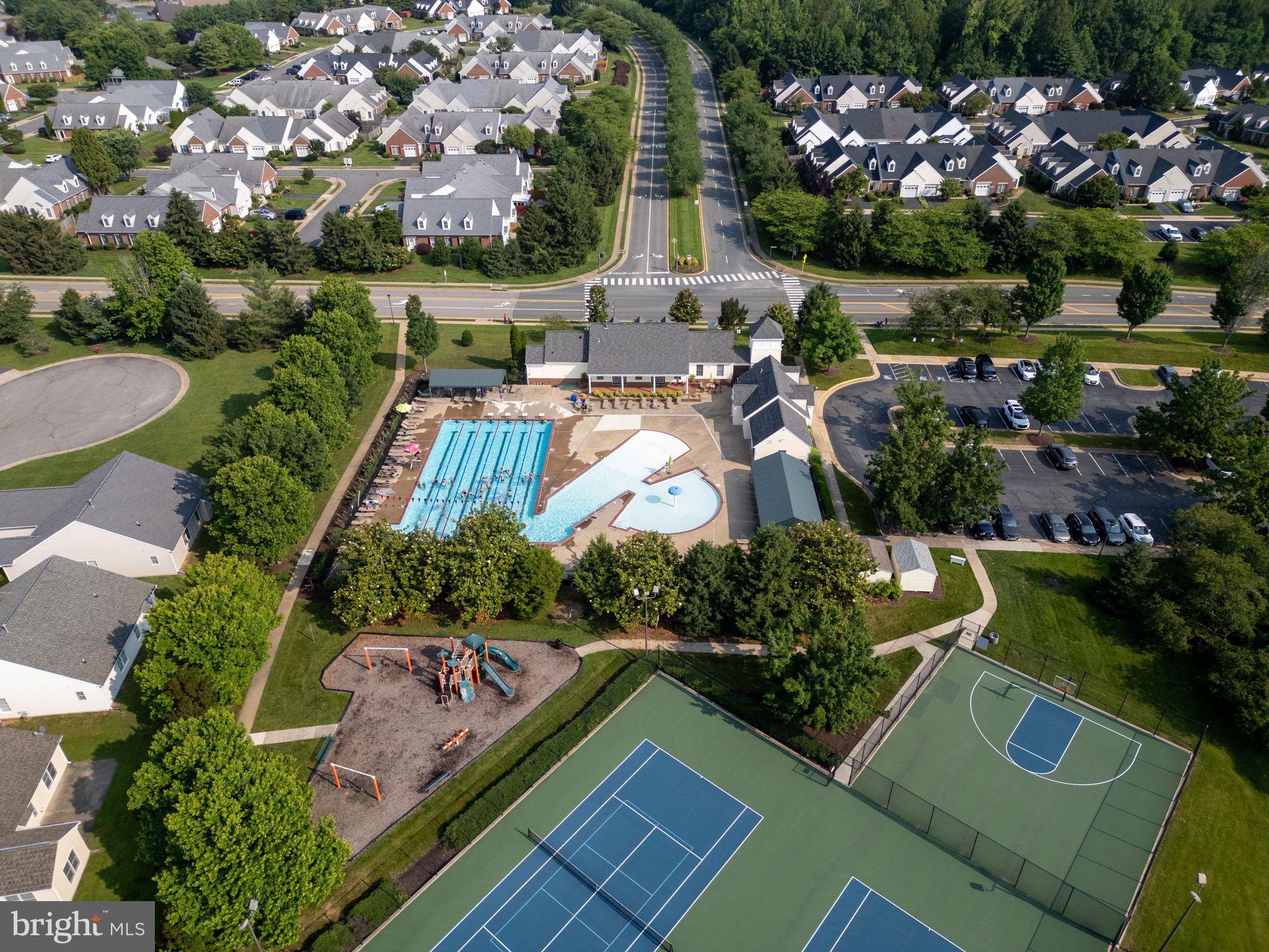 OAKVIEW (SALEM FIELDS) - Residential