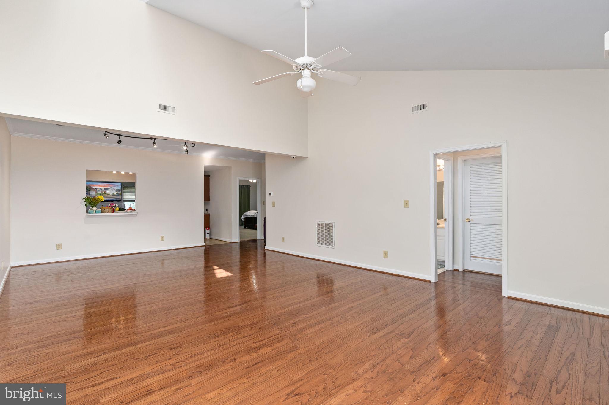 OAKVIEW (SALEM FIELDS) - Residential