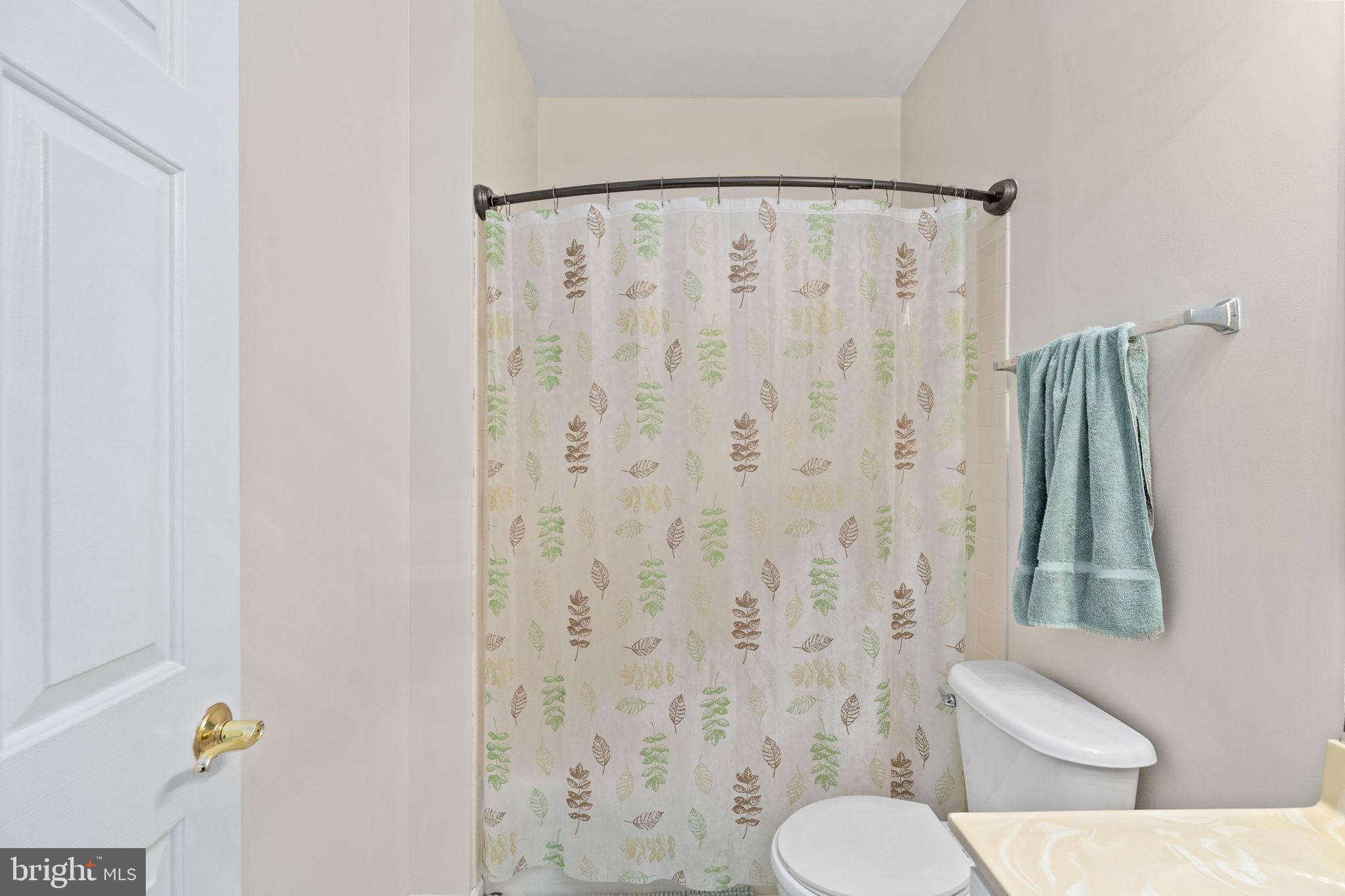 OAKVIEW (SALEM FIELDS) - Residential